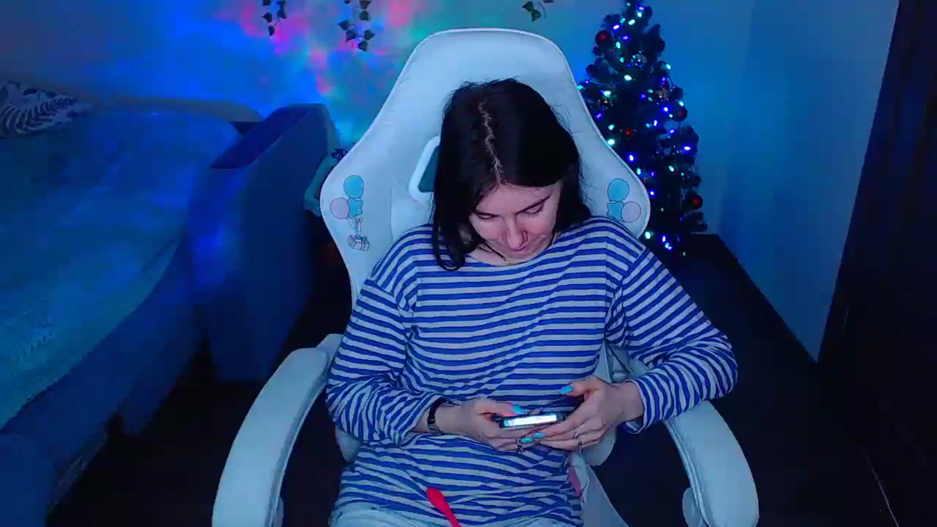 Gallery image thumbnail from DanielaTrue's myfreecams stream on, 12/25/2025, 16:16 image 16 of 20