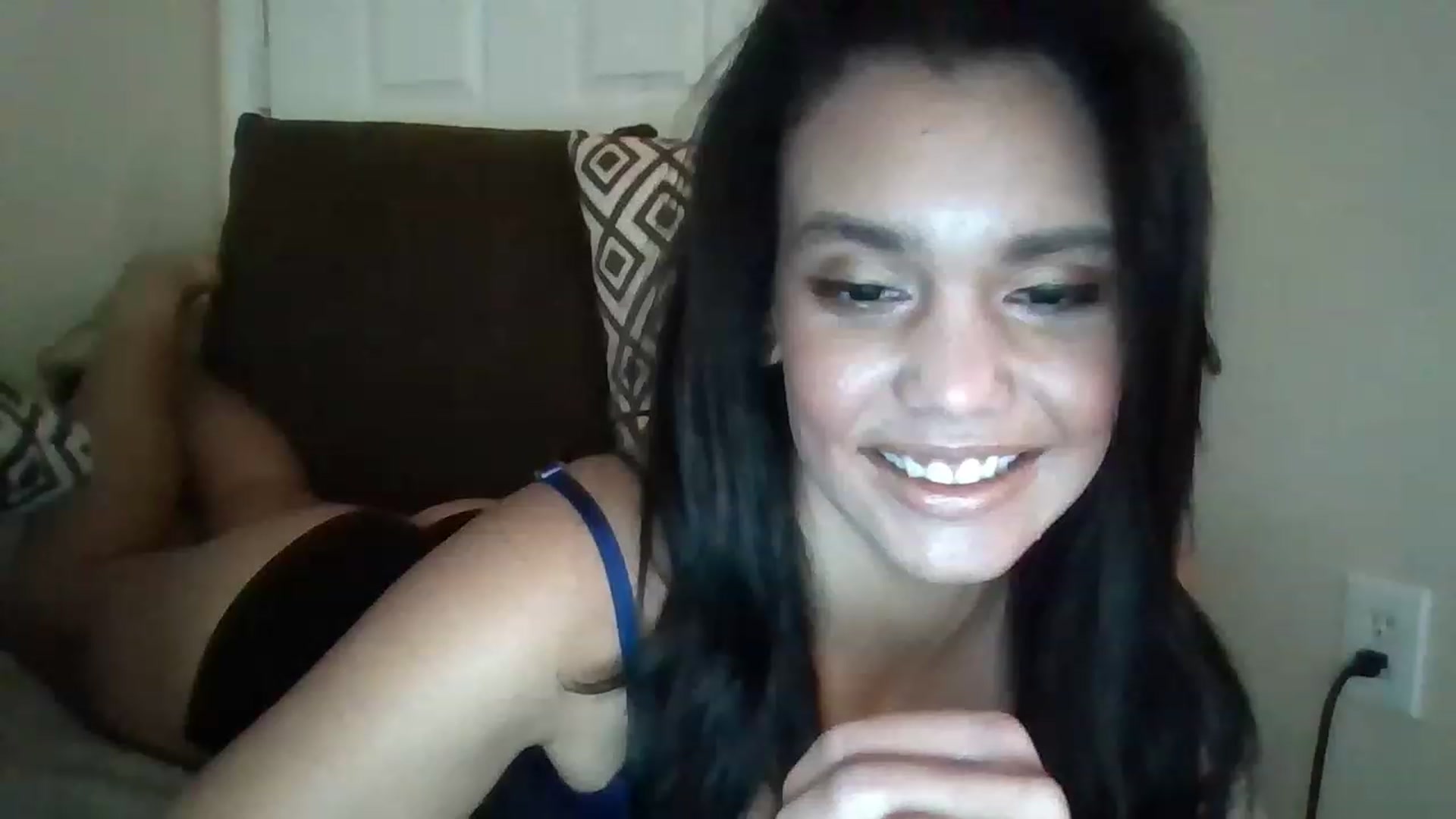 Gallery image thumbnail from Danieleah's myfreecams stream on, 11/17/2022, 19:28 image 15 of 20