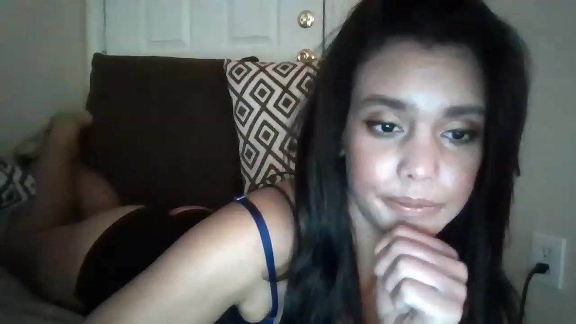 Gallery image thumbnail from Danieleah's myfreecams stream on, 11/17/2022, 19:28 image 16 of 20