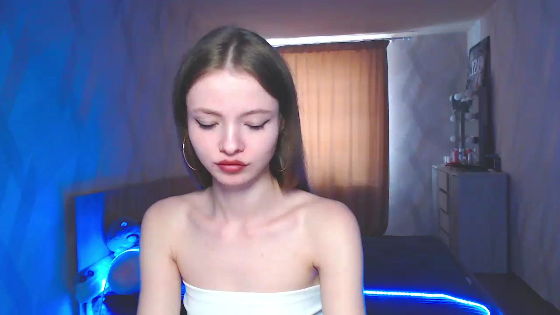 Gallery image thumbnail from Daniella___'s myfreecams stream on, 05/18/2024, 14:12 image 10 of 20