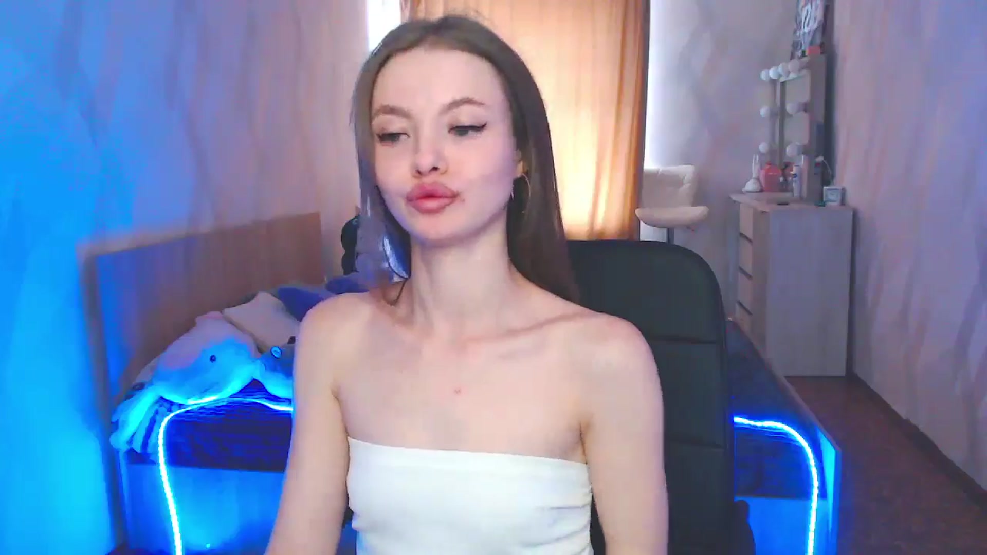 Gallery image thumbnail from Daniella___'s myfreecams stream on, 05/25/2024, 11:28 image 9 of 20