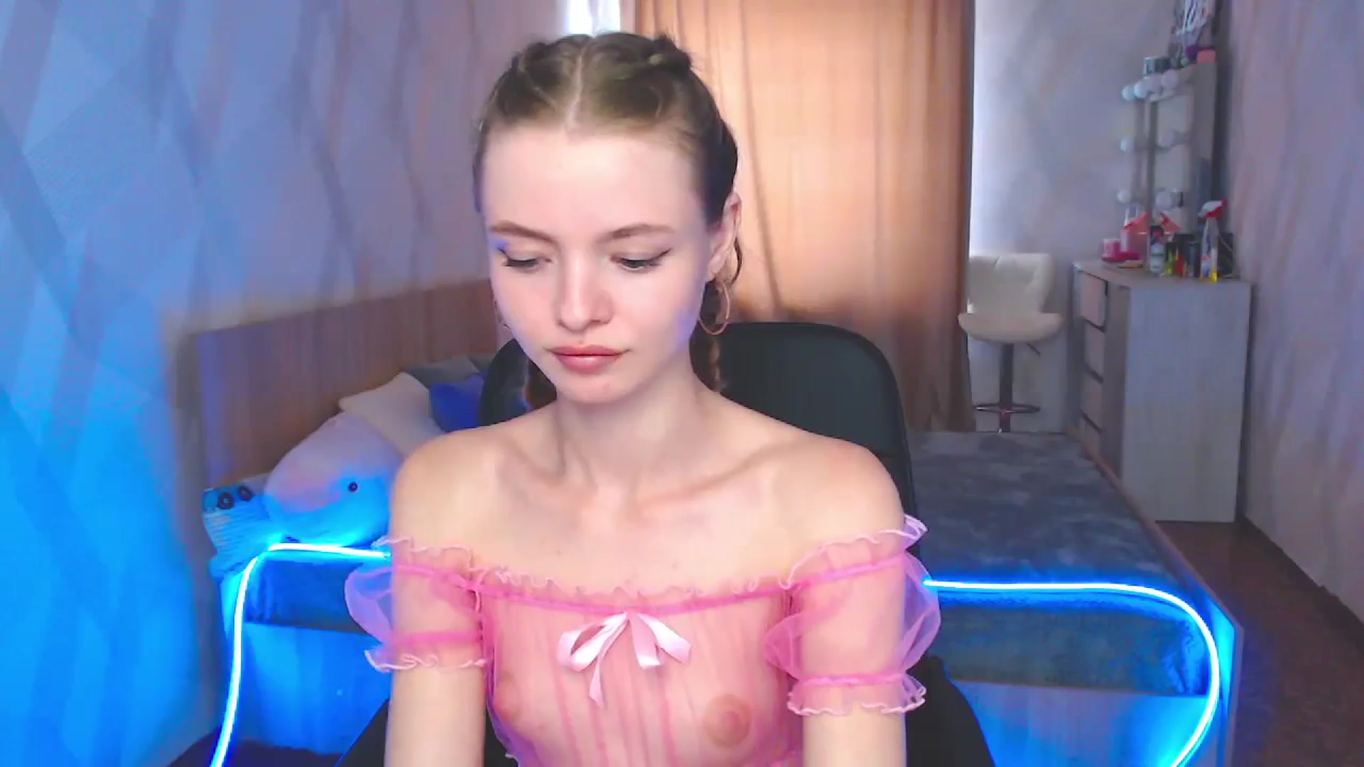 Gallery image thumbnail from Daniella___'s myfreecams stream on, 06/16/2024, 14:17 image 17 of 20