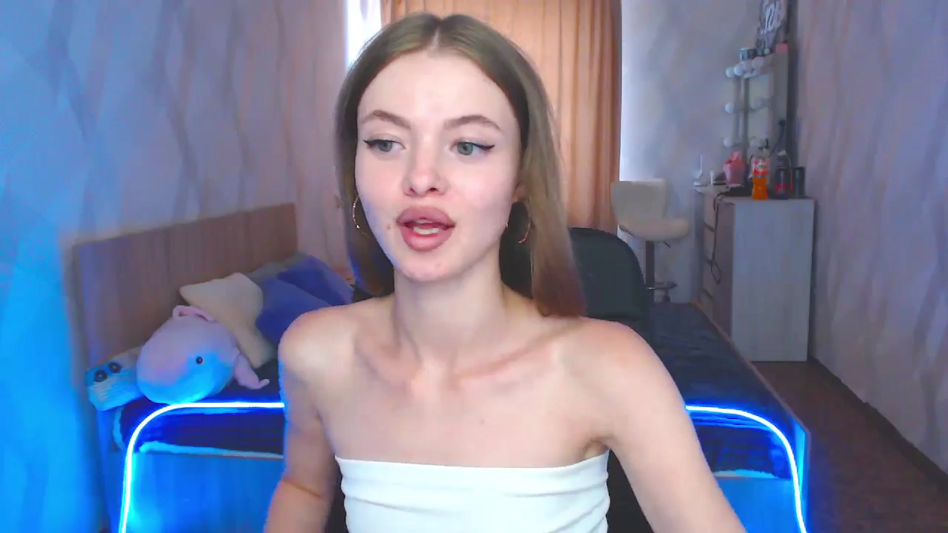 Gallery image thumbnail from Daniella___'s myfreecams stream on, 06/22/2024, 13:06 image 19 of 20