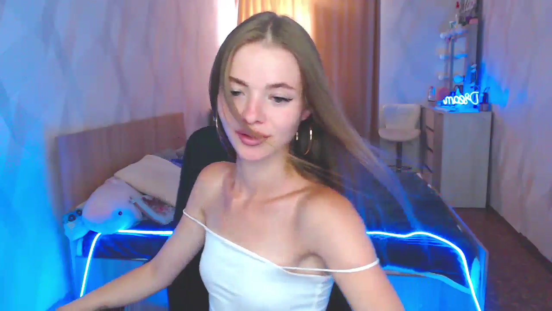 Gallery image thumbnail from Daniella___'s myfreecams stream on, 07/19/2024, 10:41 image 9 of 20