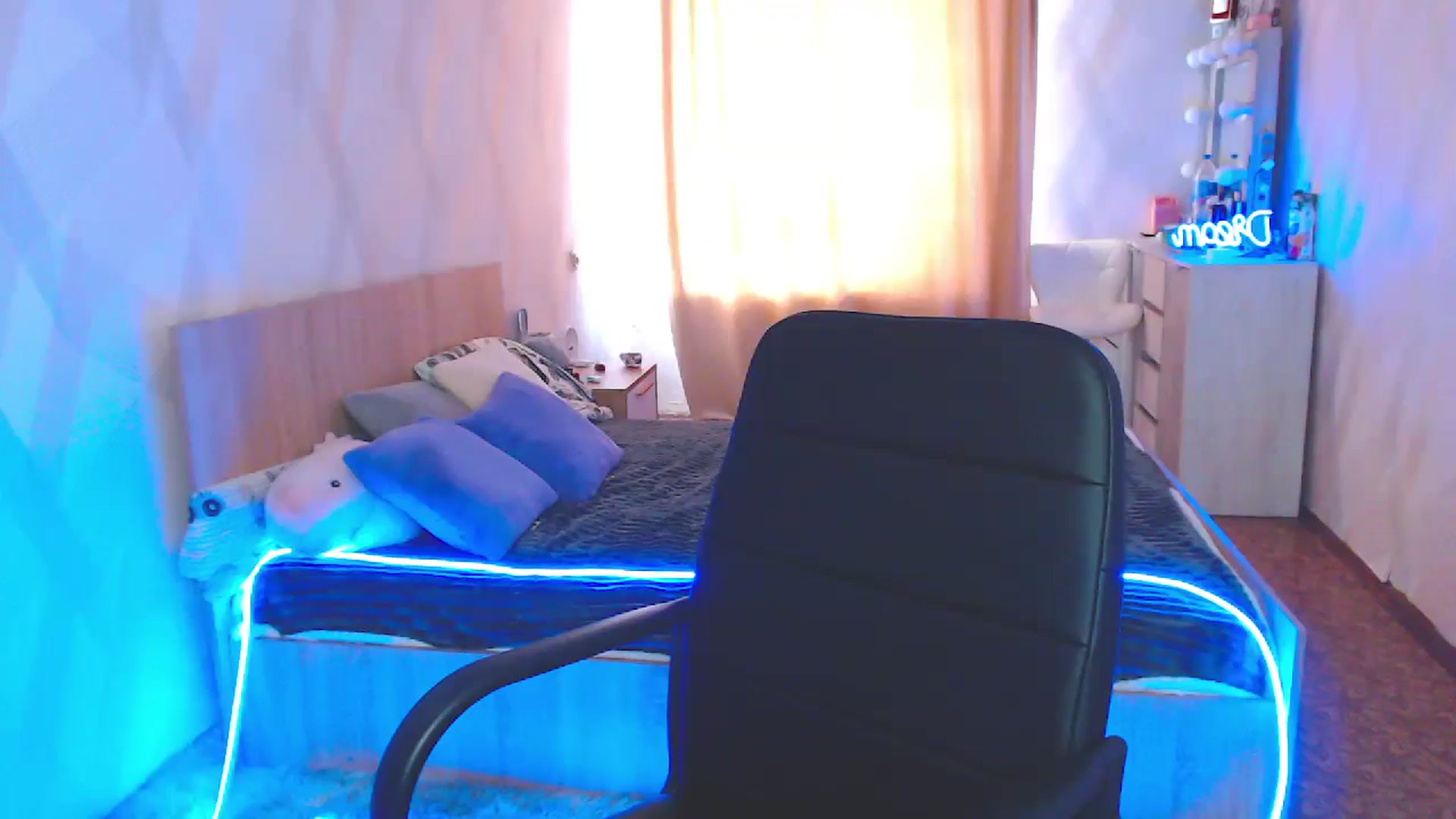 Gallery image thumbnail from Daniella___'s myfreecams stream on, 08/22/2024, 13:01 image 19 of 20