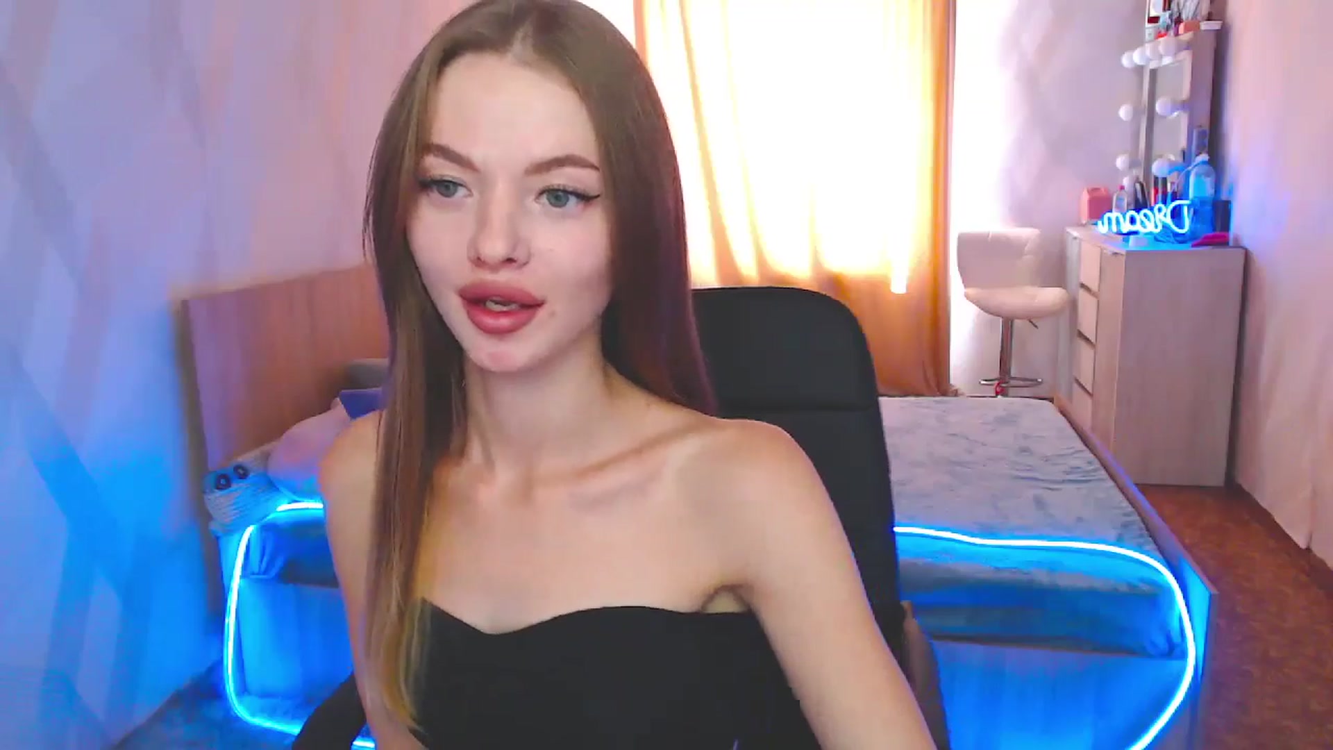 Gallery image thumbnail from Daniella___'s myfreecams stream on, 10/09/2024, 12:23 image 4 of 20