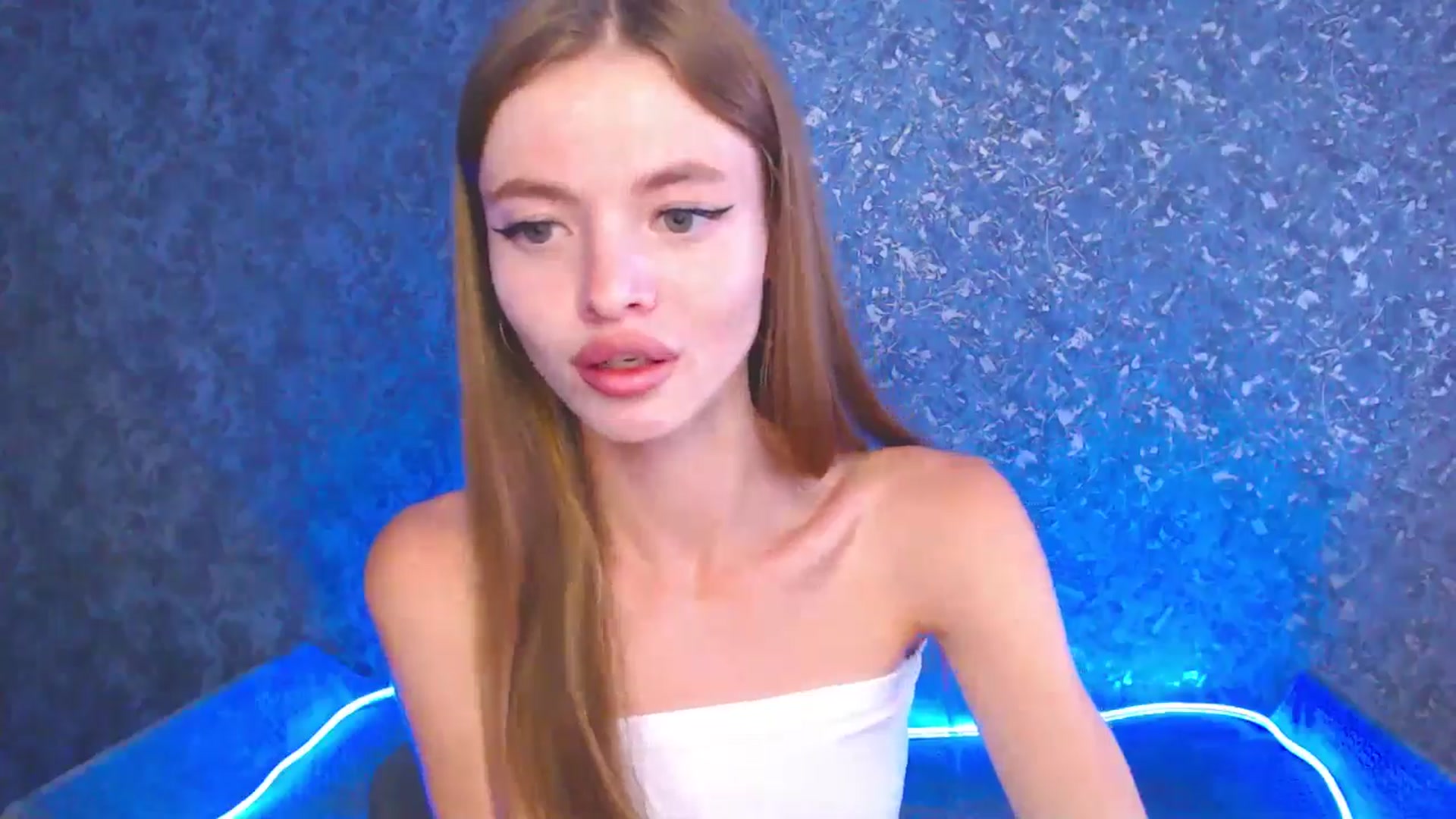 Gallery image thumbnail from Daniella___'s myfreecams stream on, 08/14/2025, 13:33 image 6 of 20