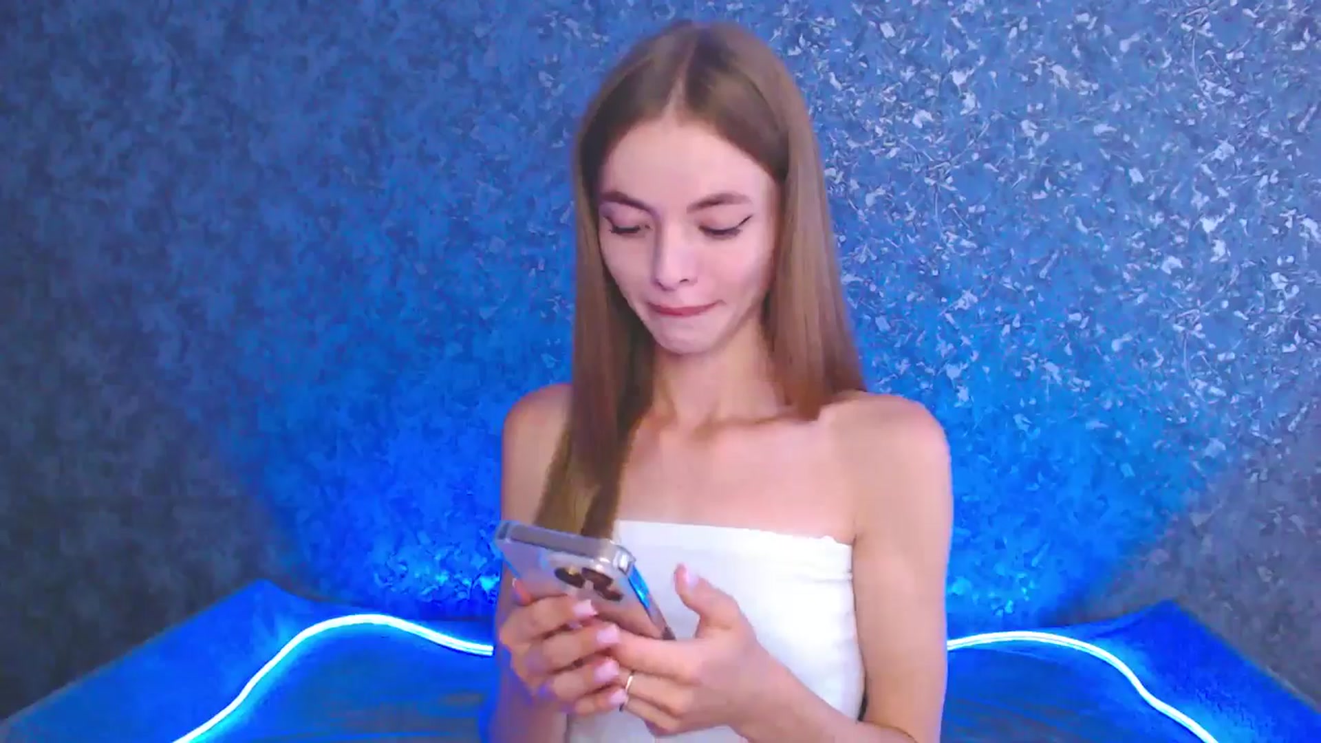 Gallery image thumbnail from Daniella___'s myfreecams stream on, 08/15/2025, 12:22 image 13 of 20