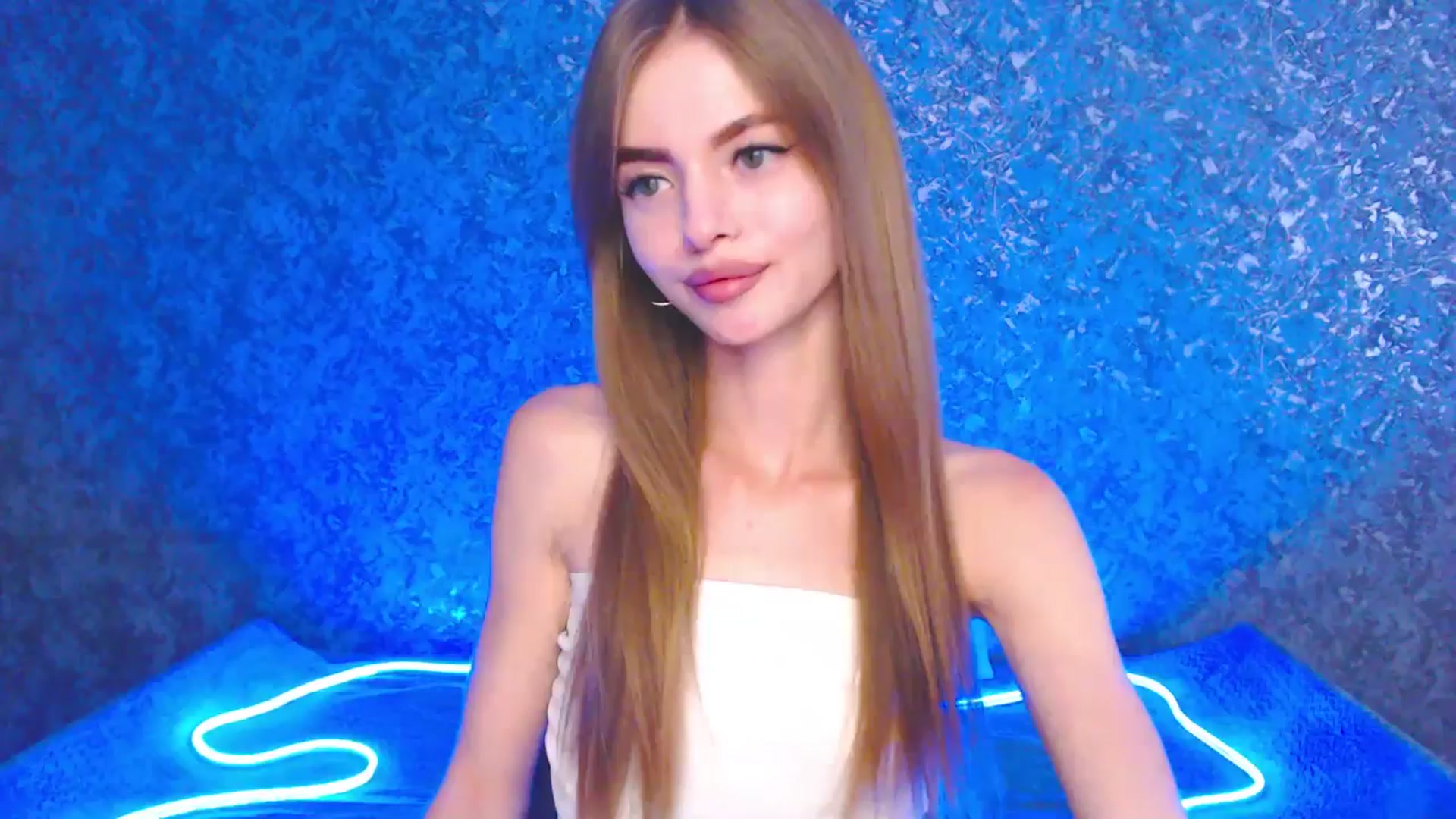 Gallery image thumbnail from Daniella___'s myfreecams stream on, 09/08/2025, 12:08 image 6 of 20