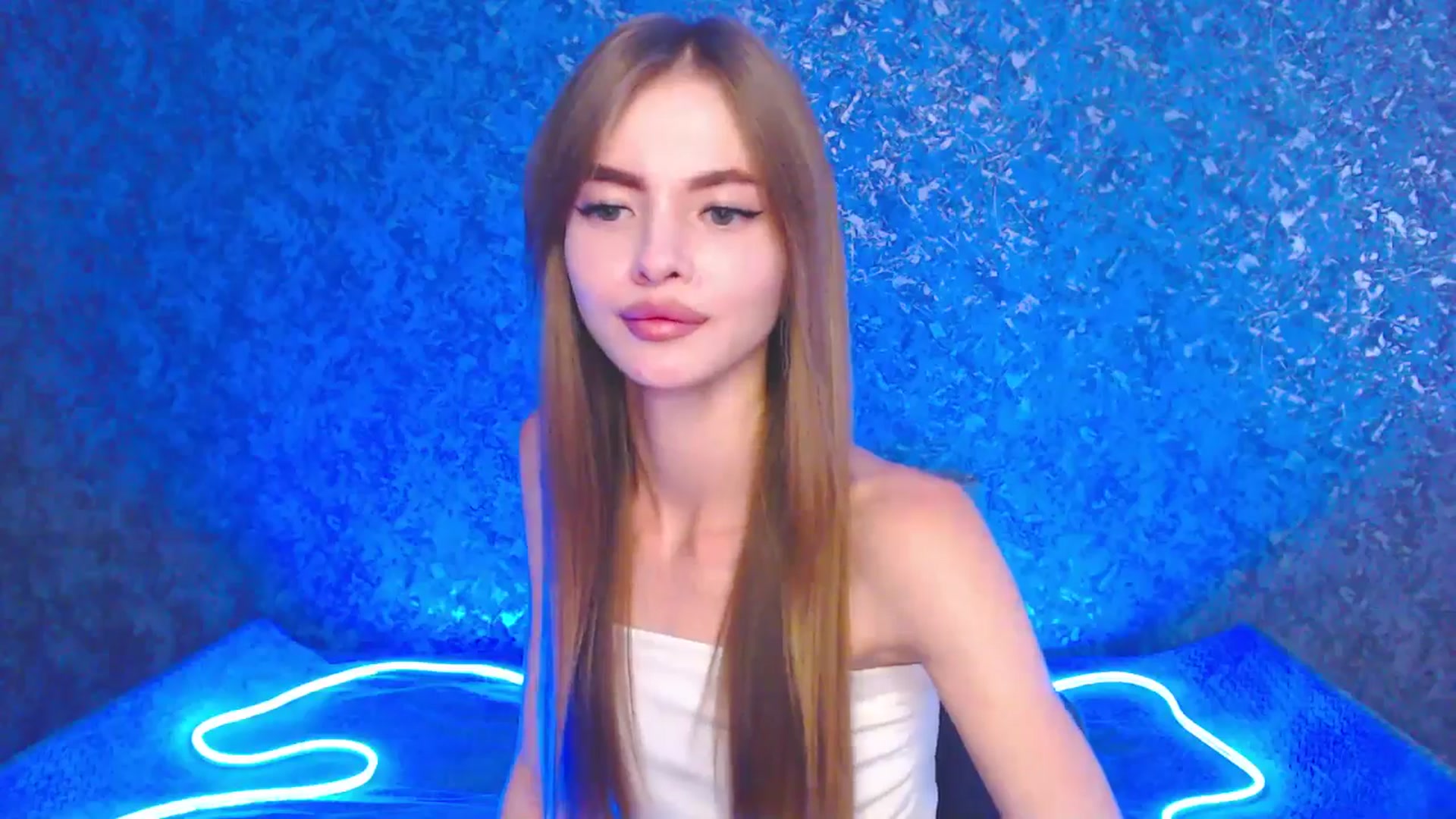 Gallery image thumbnail from Daniella___'s myfreecams stream on, 09/08/2025, 12:08 image 12 of 20
