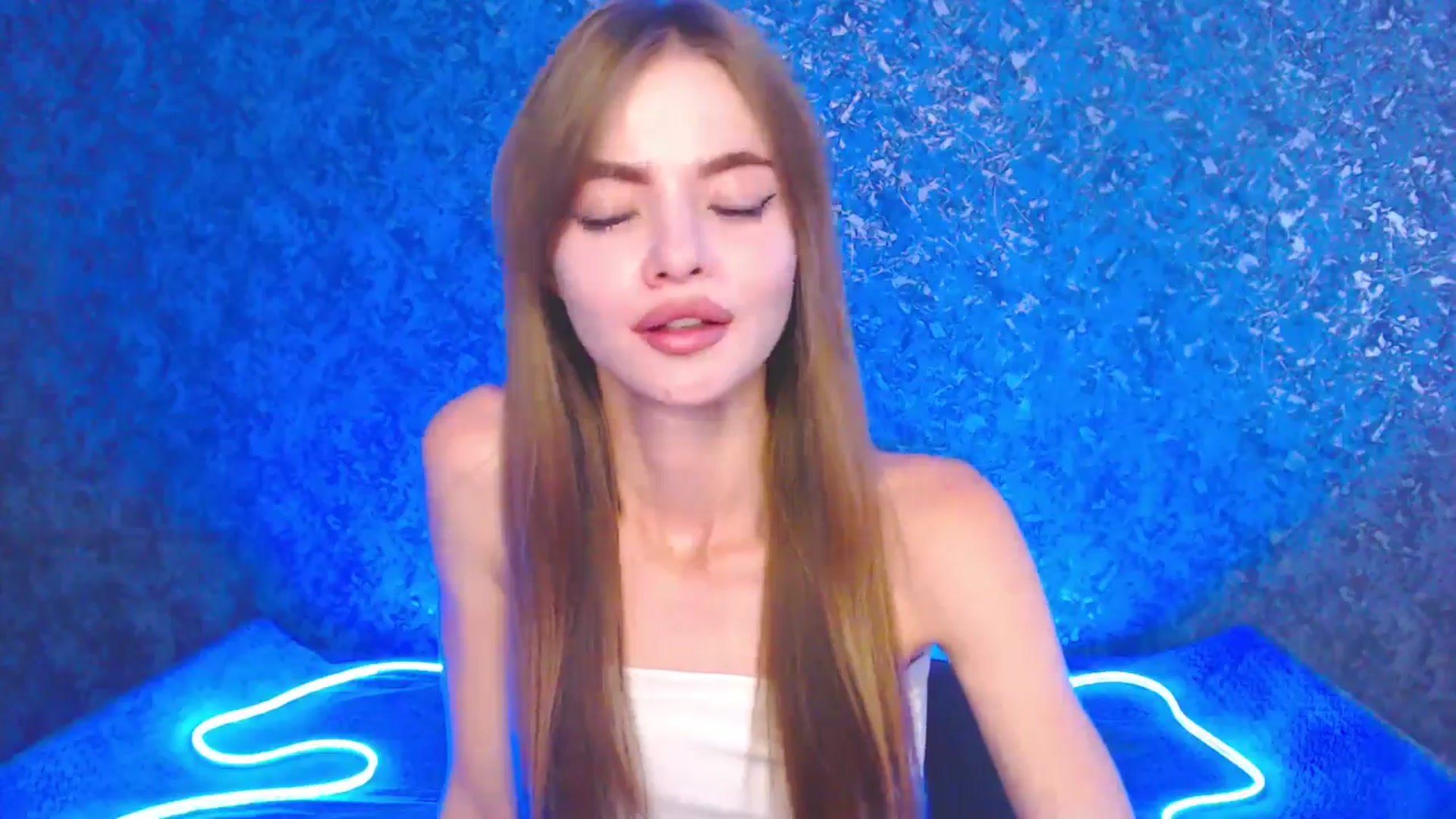 Gallery image thumbnail from Daniella___'s myfreecams stream on, 09/08/2025, 12:08 image 13 of 20