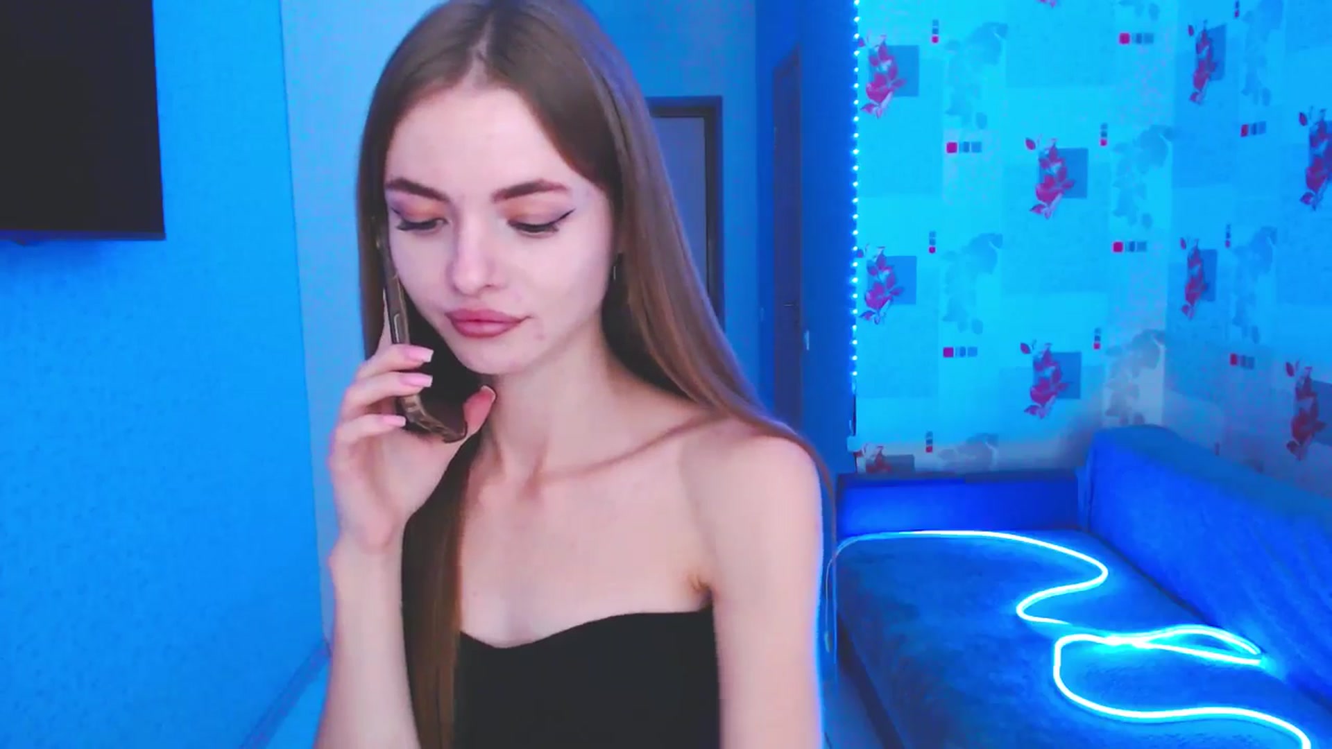 Gallery image thumbnail from Daniella___'s myfreecams stream on, 11/14/2025, 12:21 image 17 of 20