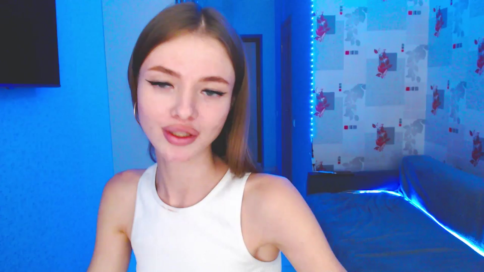 Gallery image thumbnail from Daniella___'s myfreecams stream on, 12/21/2025, 14:33 image 13 of 20