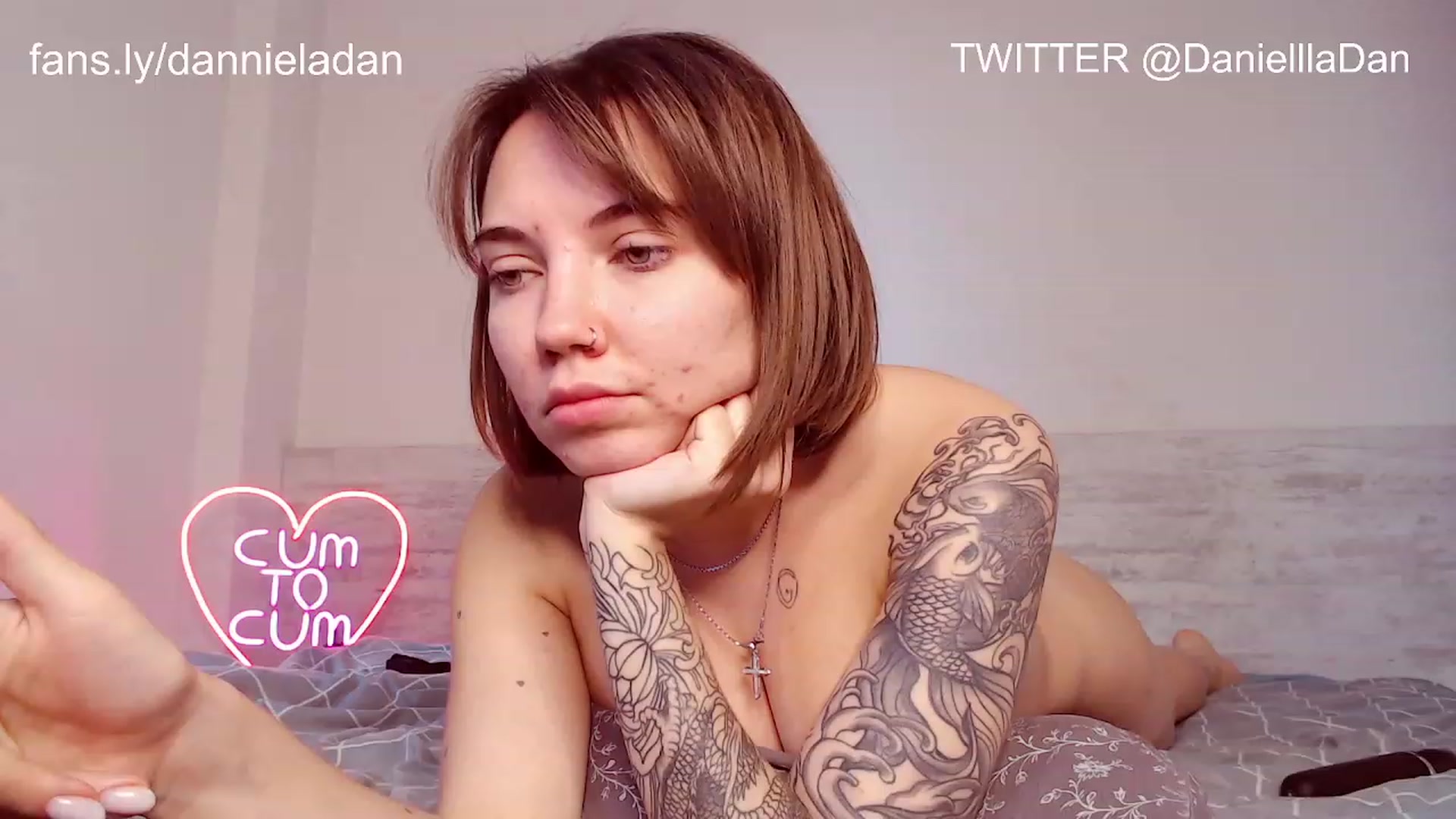 Gallery image thumbnail from Danielladan's myfreecams stream on, 11/19/2022, 10:11 image 20 of 20