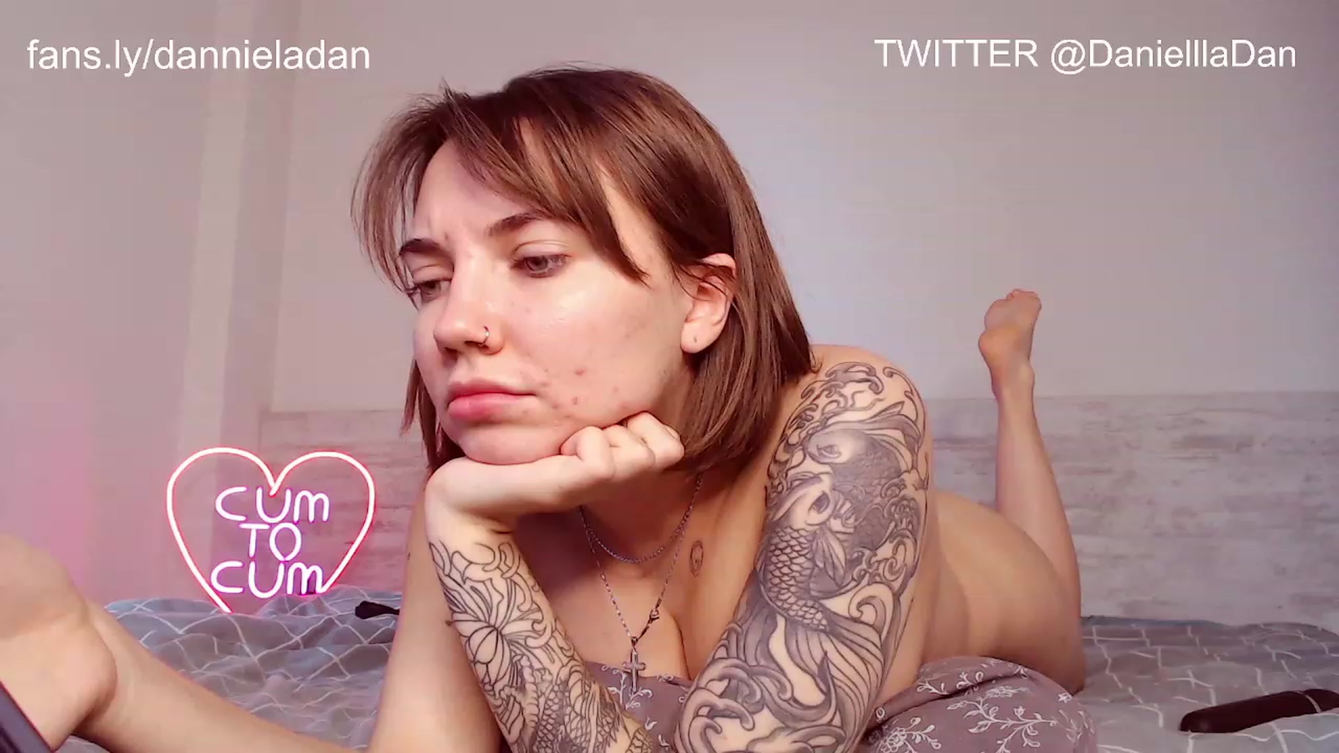Gallery image thumbnail from Danielladan's myfreecams stream on, 11/19/2022, 10:11 image 19 of 20