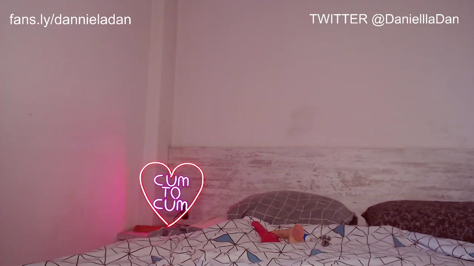 Gallery image thumbnail from Danielladan's myfreecams stream on, 11/23/2022, 07:39 image 13 of 20