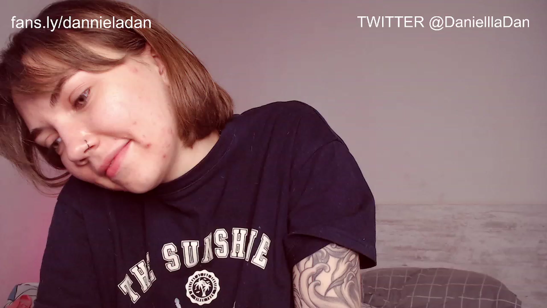 Gallery image thumbnail from Danielladan's myfreecams stream on, 11/24/2022, 09:46 image 20 of 20