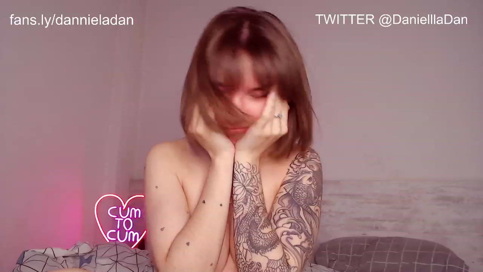 Gallery image thumbnail from Danielladan's myfreecams stream on, 11/24/2022, 09:46 image 12 of 20