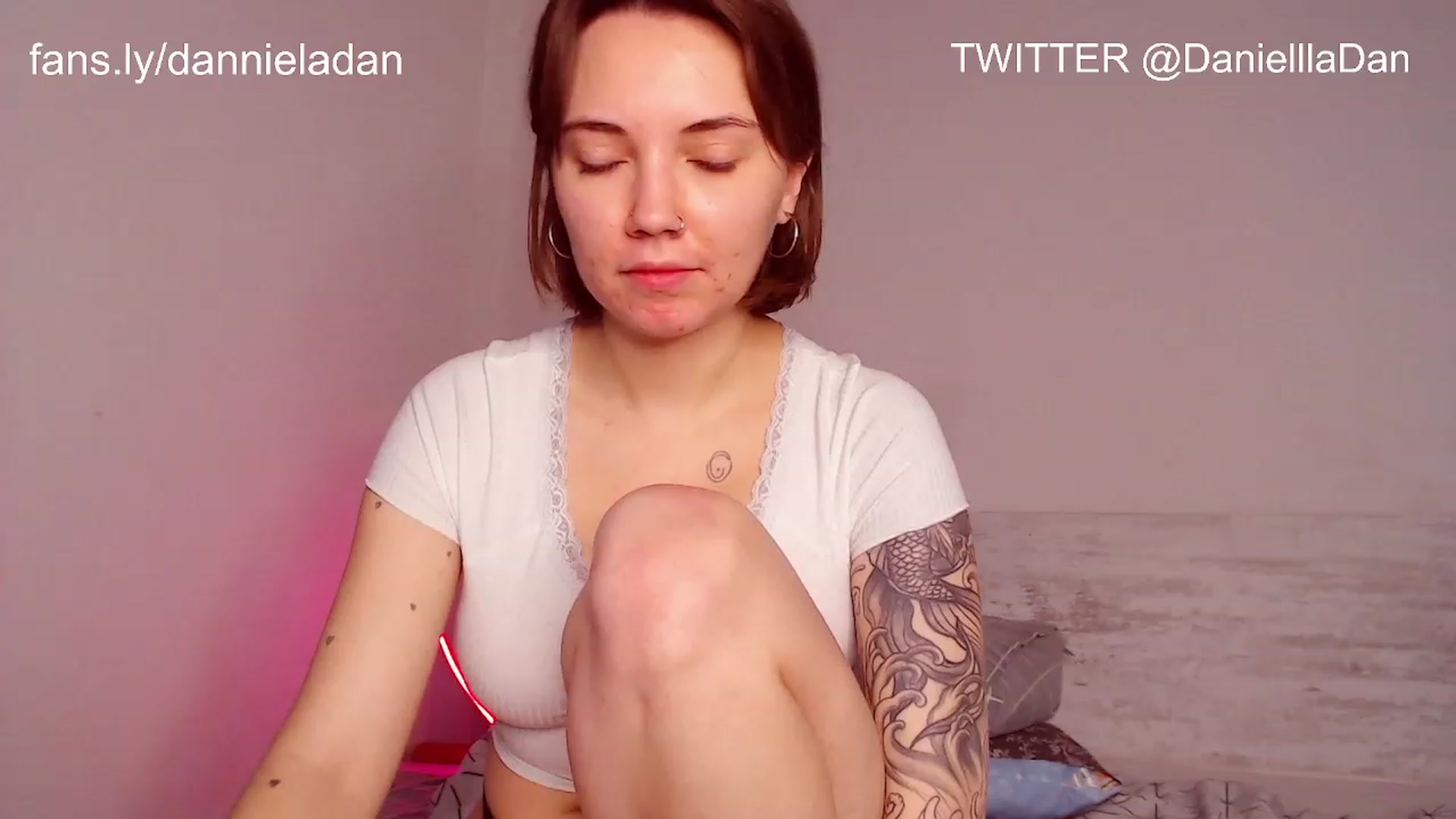 Gallery image thumbnail from Danielladan's myfreecams stream on, 11/26/2022, 08:34 image 7 of 20