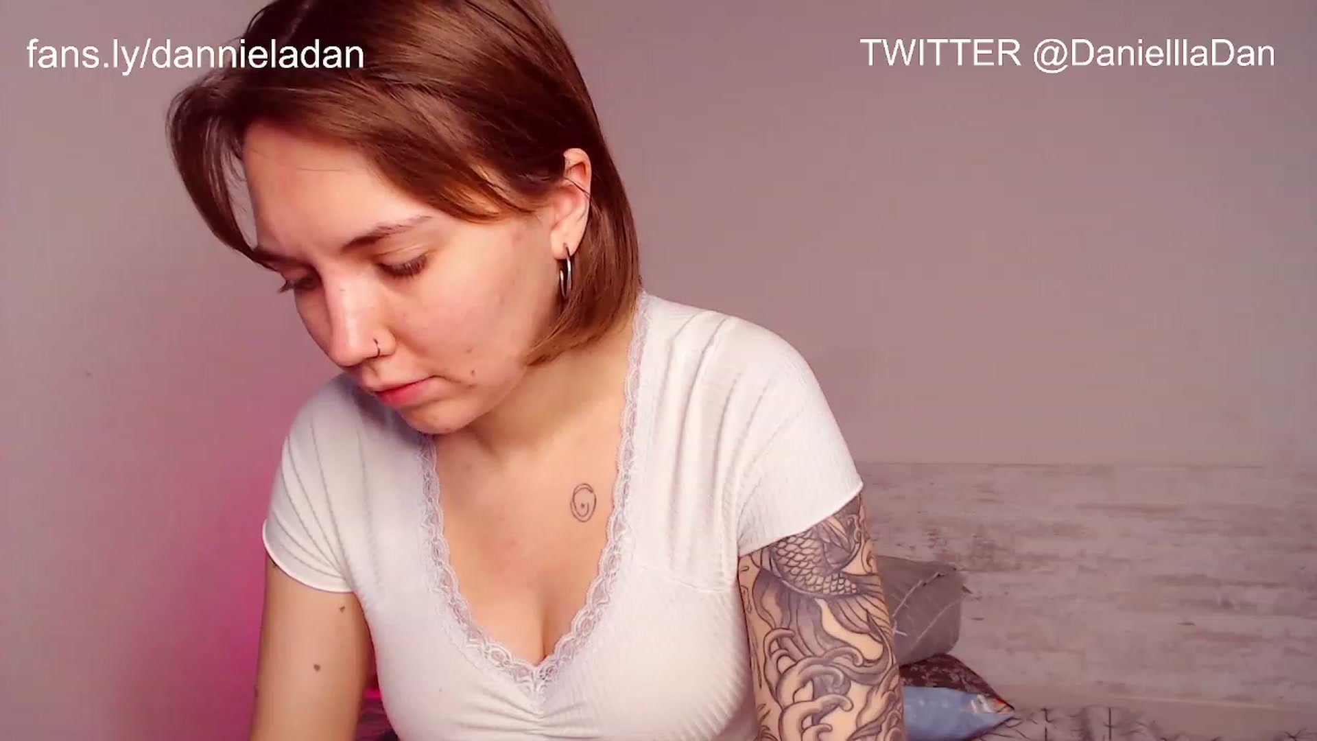 Gallery image thumbnail from Danielladan's myfreecams stream on, 11/26/2022, 08:34 image 8 of 20