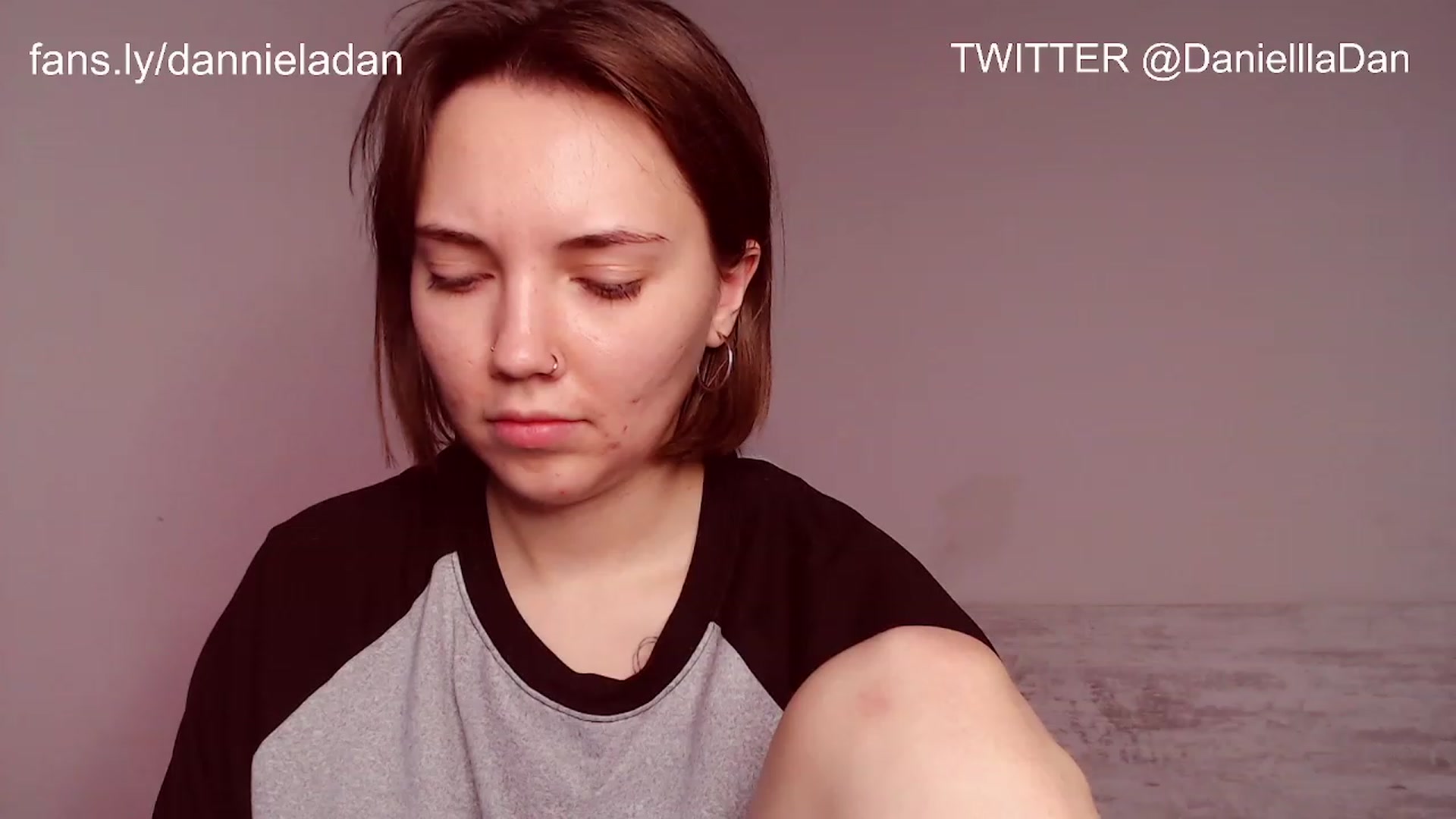 Gallery image thumbnail from Danielladan's myfreecams stream on, 11/26/2022, 09:19 image 11 of 20