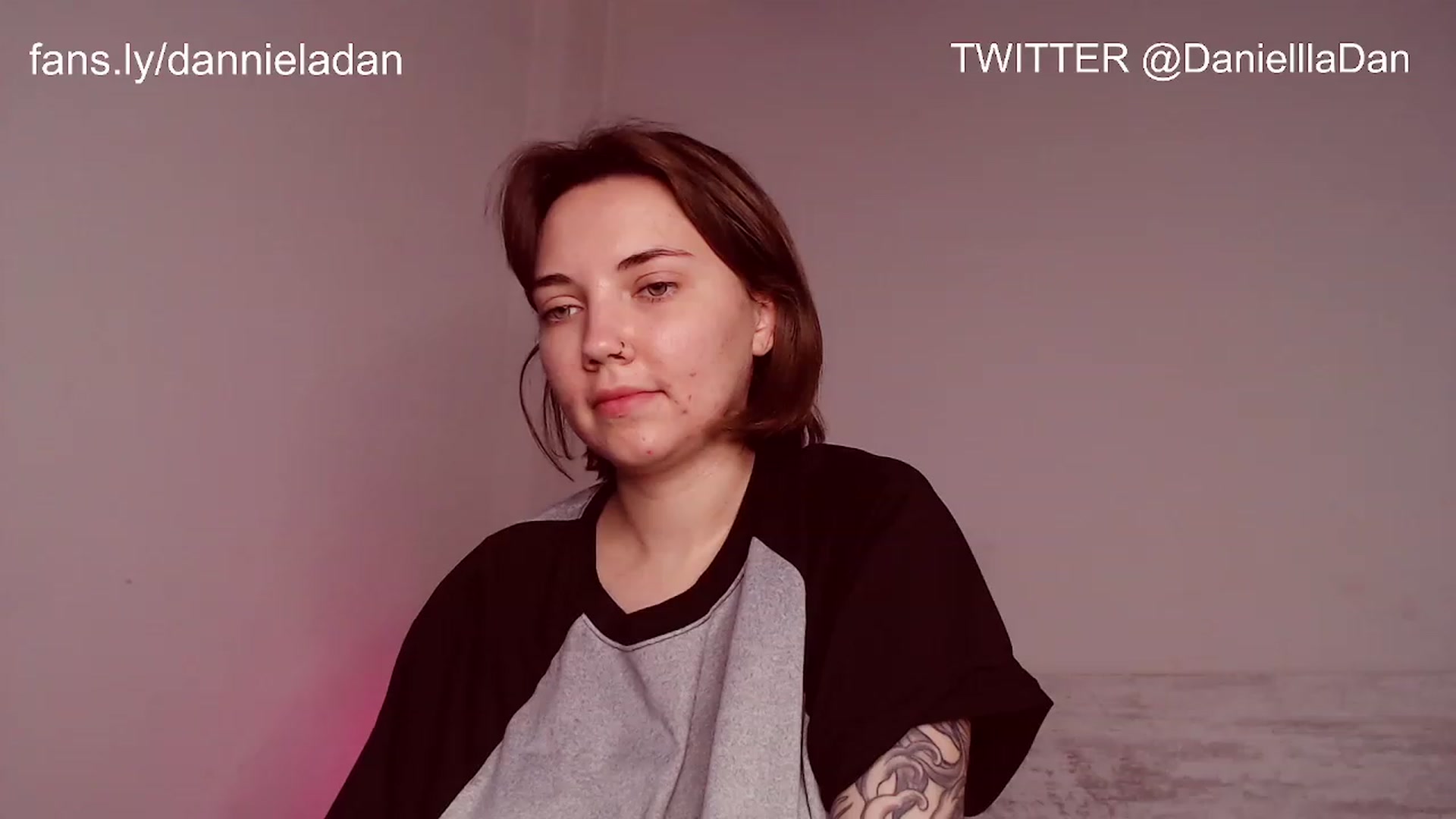 Gallery image thumbnail from Danielladan's myfreecams stream on, 11/26/2022, 09:19 image 20 of 20