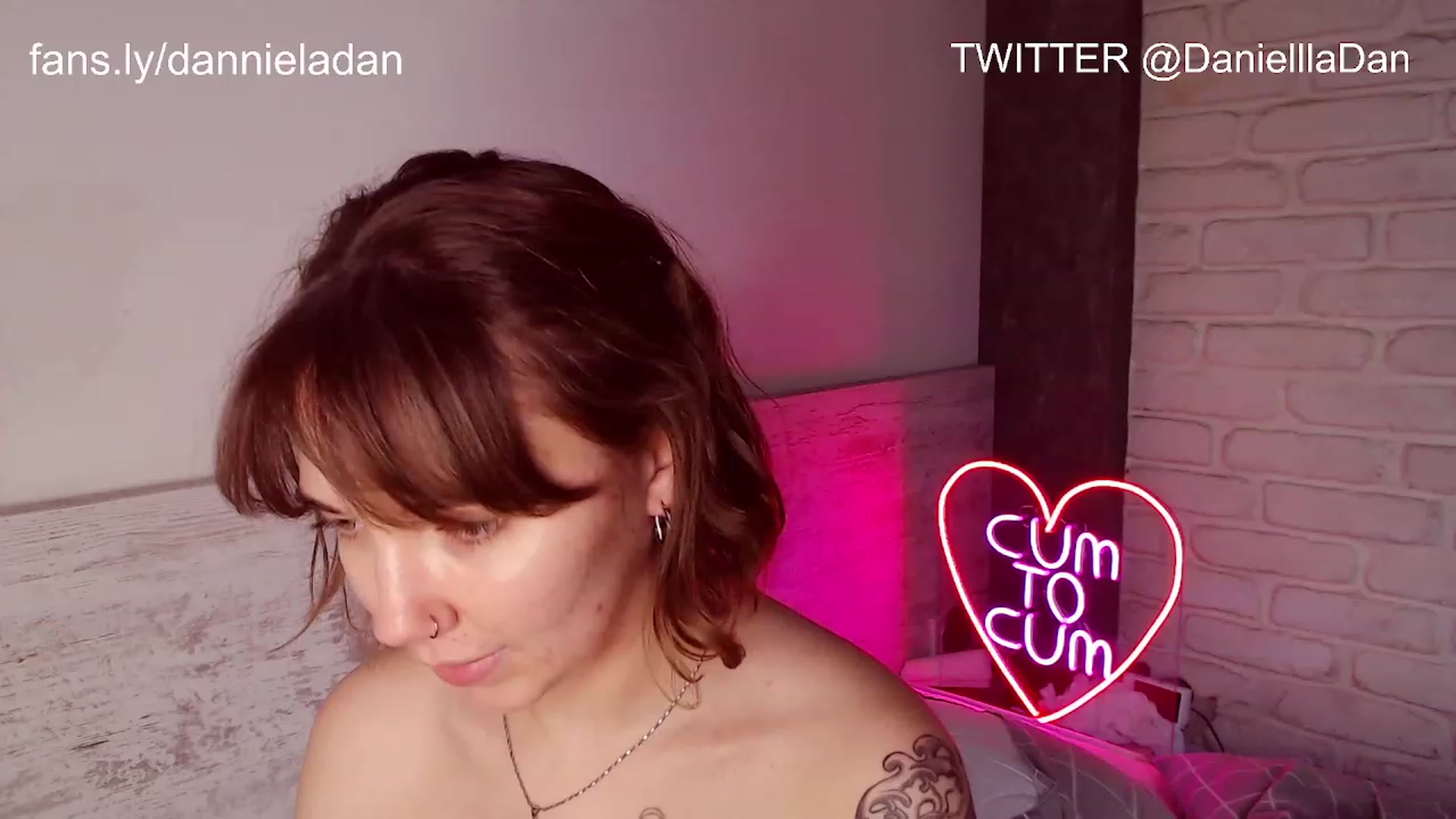 Gallery image thumbnail from Danielladan's myfreecams stream on, 12/08/2022, 09:59 image 20 of 20
