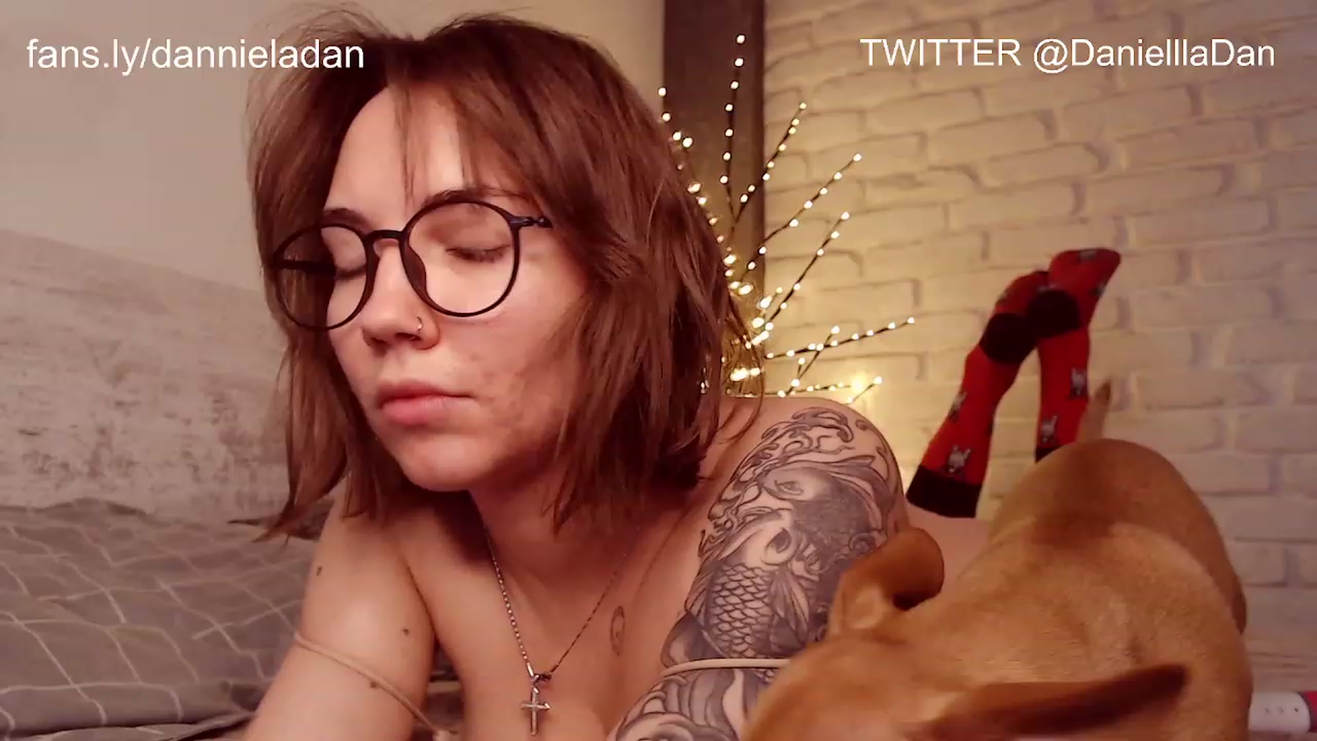 Gallery image thumbnail from Danielladan's myfreecams stream on, 12/22/2022, 10:18 image 18 of 20