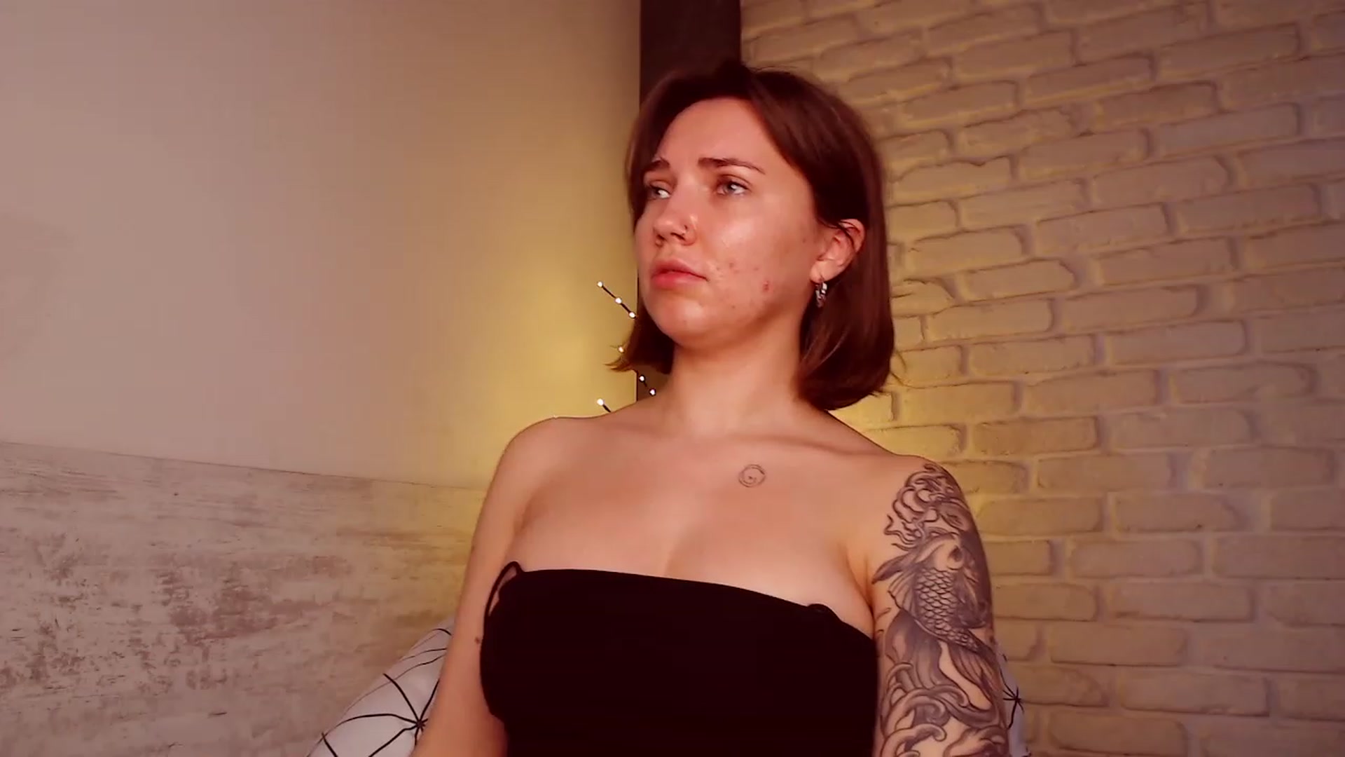 Gallery image thumbnail from Danielladan's myfreecams stream on, 01/07/2023, 09:25 image 8 of 20