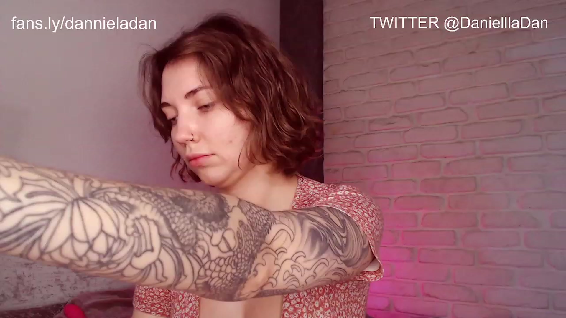 Gallery image thumbnail from Danielladan's myfreecams stream on, 02/07/2023, 07:29 image 5 of 20
