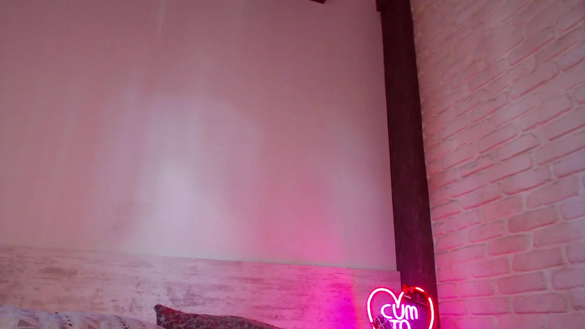 Gallery image thumbnail from Danielladan's myfreecams stream on, 03/10/2023, 10:13 image 6 of 20