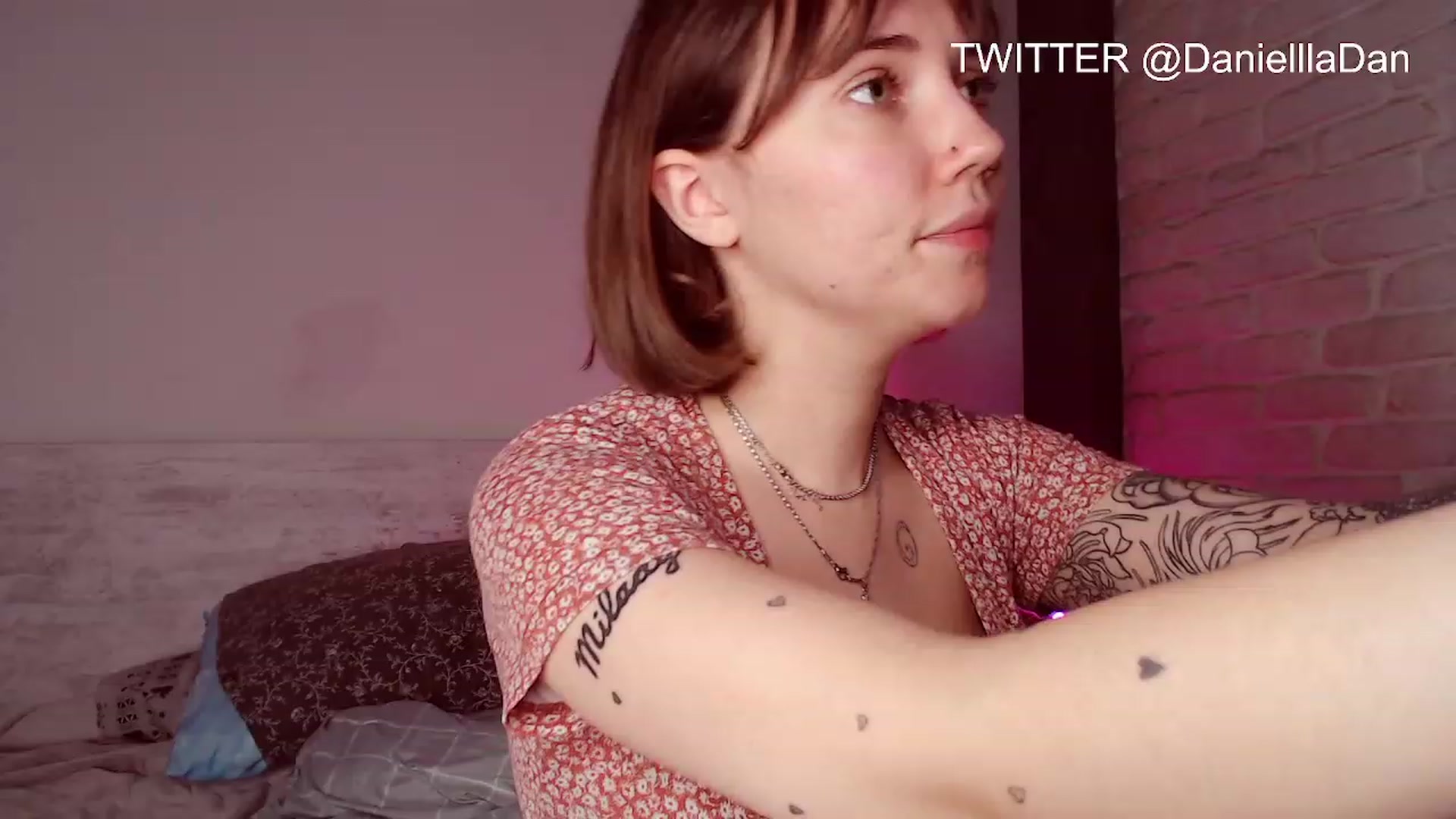 Gallery image thumbnail from Danielladan's myfreecams stream on, 03/24/2023, 17:13 image 3 of 20