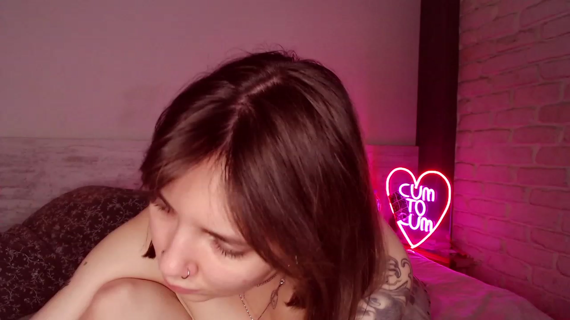 Gallery image thumbnail from Danielladan's myfreecams stream on, 03/25/2023, 15:26 image 14 of 20