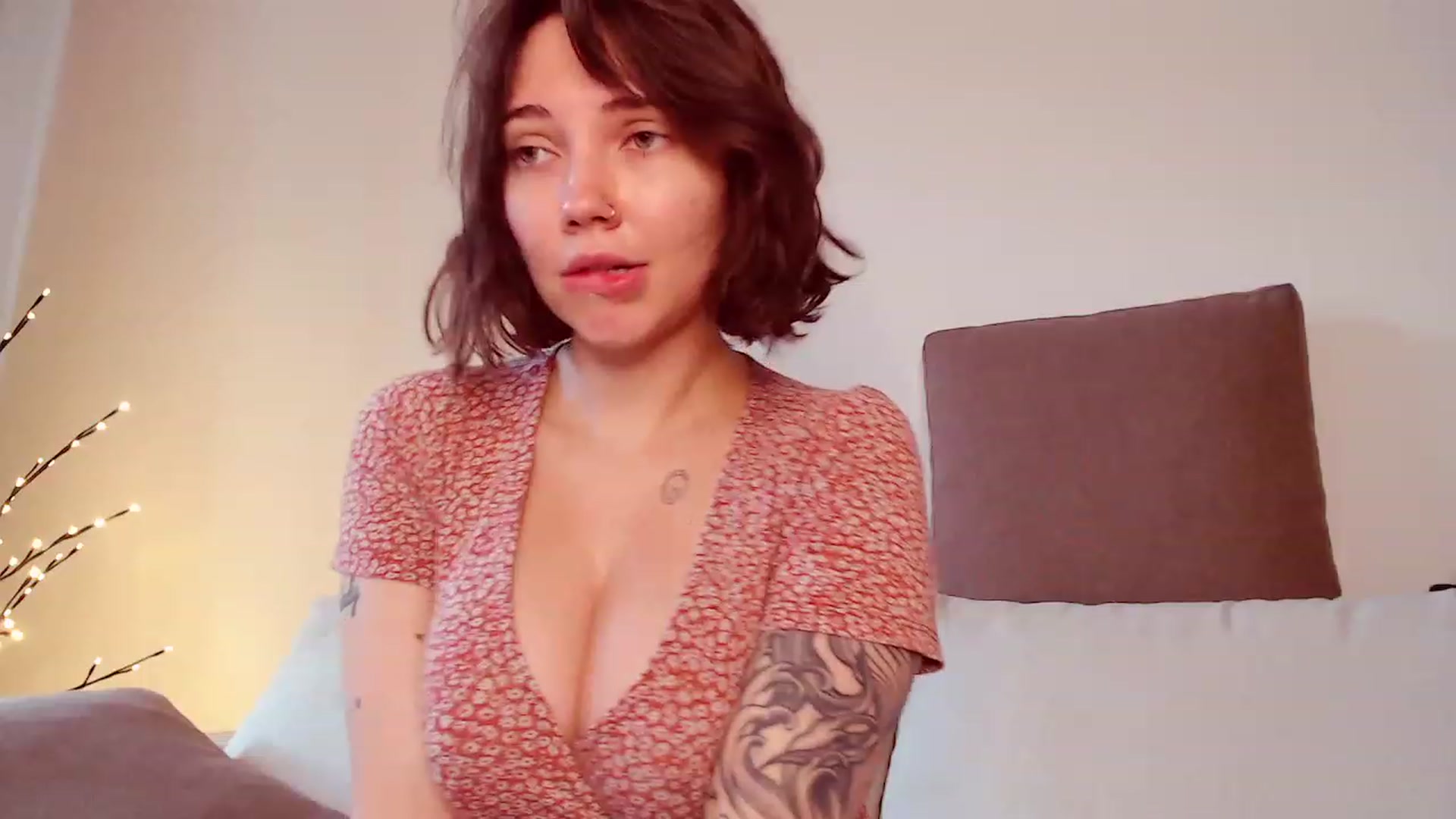 Gallery image thumbnail from Danielladan's myfreecams stream on, 04/20/2023, 10:20 image 11 of 20