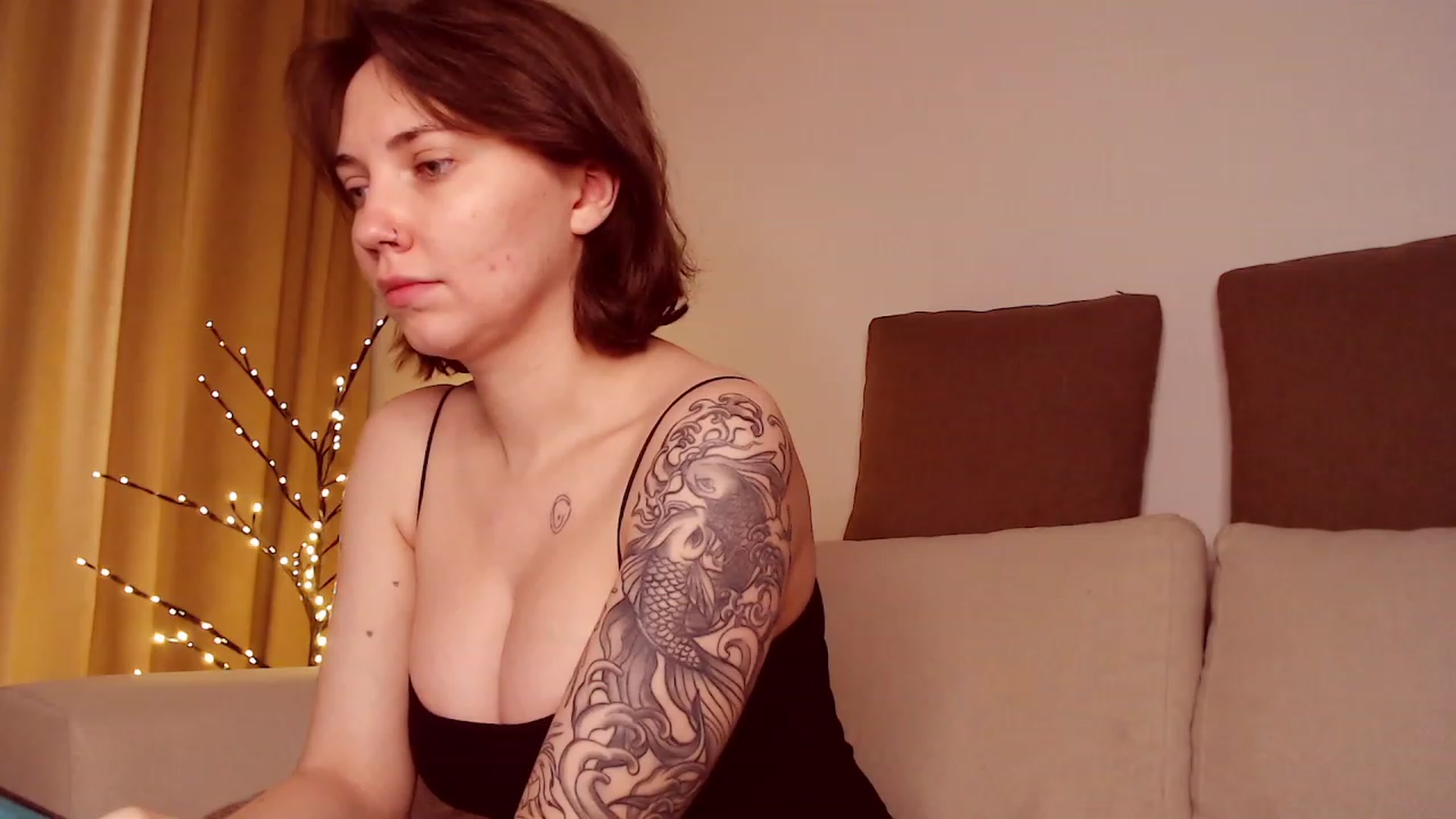 Gallery image thumbnail from Danielladan's myfreecams stream on, 04/21/2023, 08:26 image 3 of 20