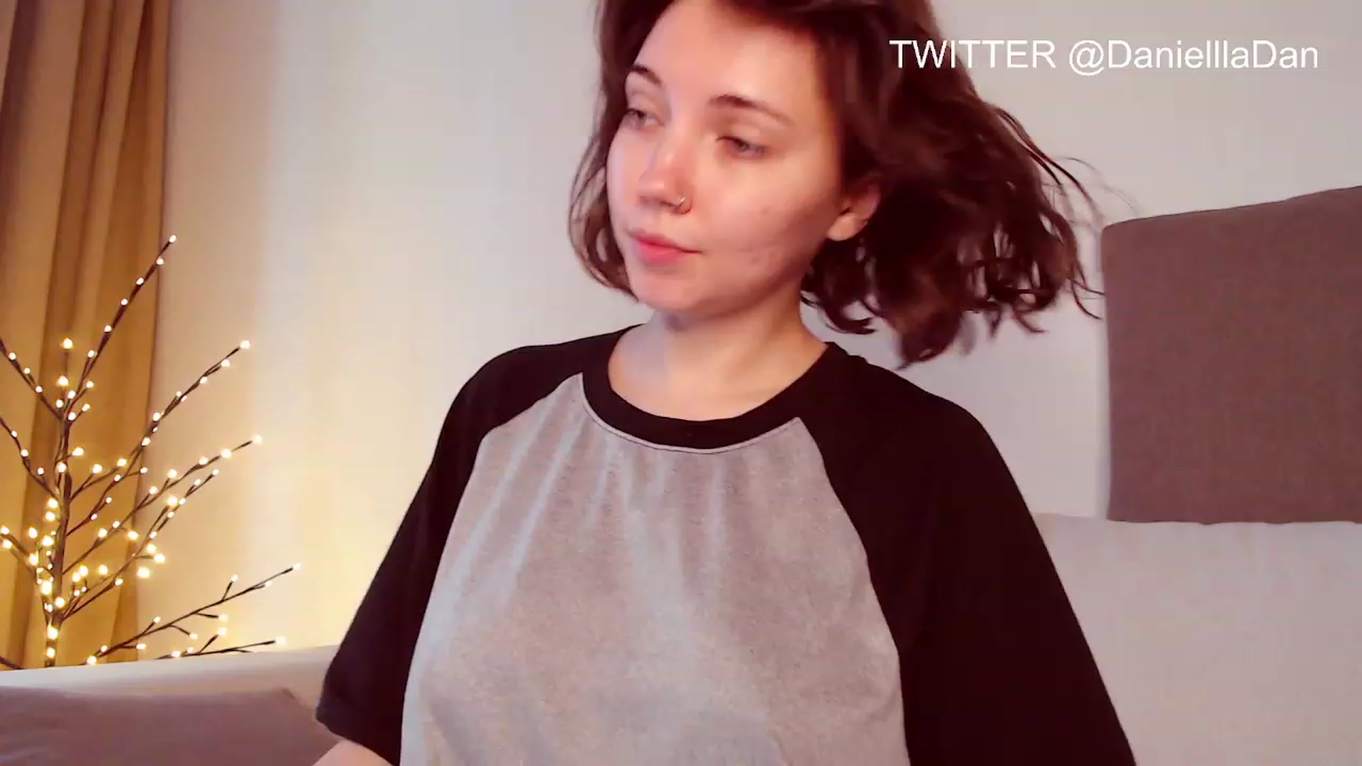 Gallery image thumbnail from Danielladan's myfreecams stream on, 04/22/2023, 09:21 image 1 of 20