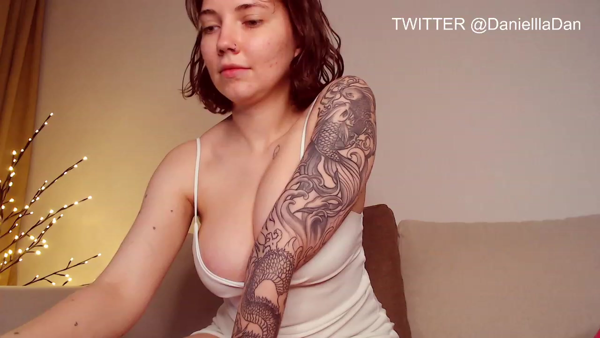 Gallery image thumbnail from Danielladan's myfreecams stream on, 04/22/2023, 15:55 image 2 of 20
