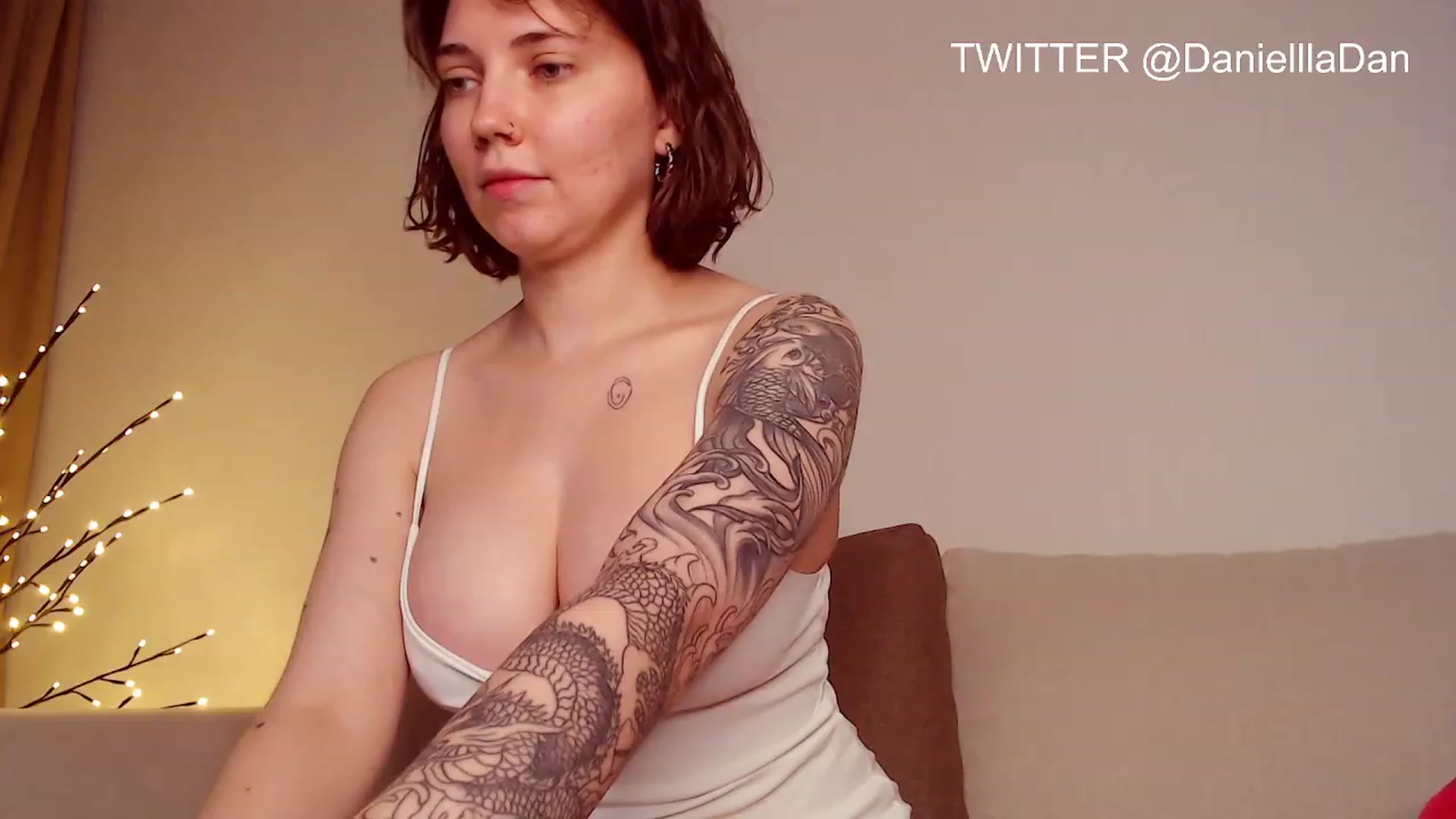Gallery image thumbnail from Danielladan's myfreecams stream on, 04/22/2023, 15:55 image 6 of 20