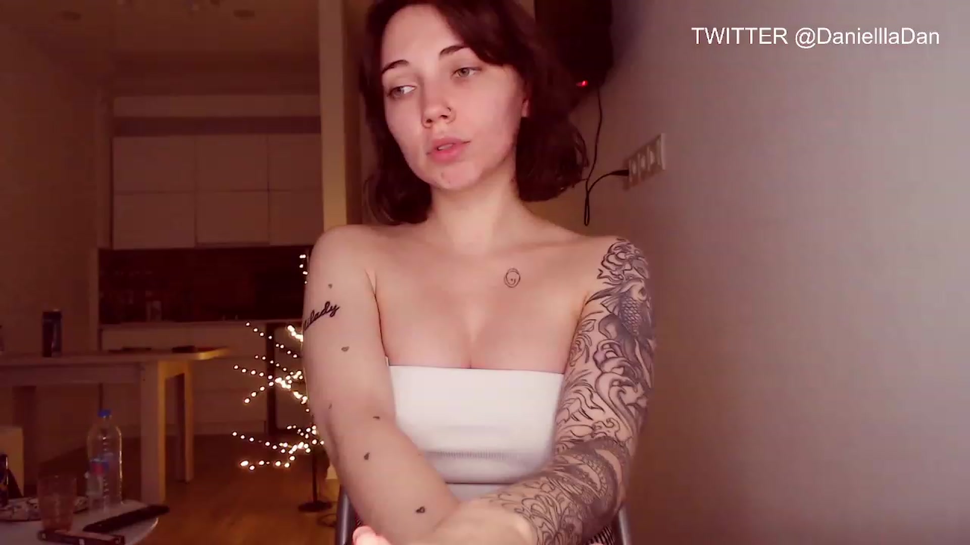 Gallery image thumbnail from Danielladan's myfreecams stream on, 05/21/2023, 16:10 image 9 of 20