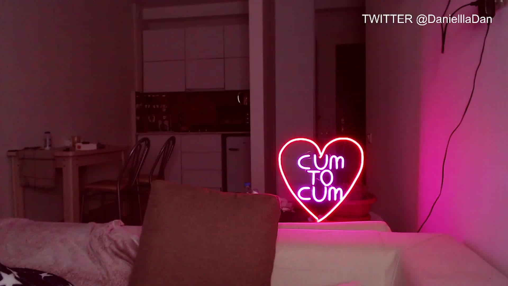 Gallery image thumbnail from Danielladan's myfreecams stream on, 05/25/2023, 16:25 image 17 of 20