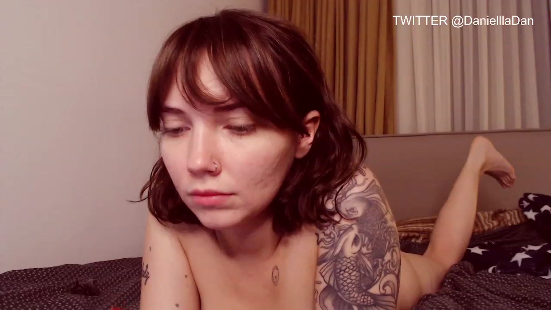 Gallery image thumbnail from Danielladan's myfreecams stream on, 05/28/2023, 18:29 image 17 of 20
