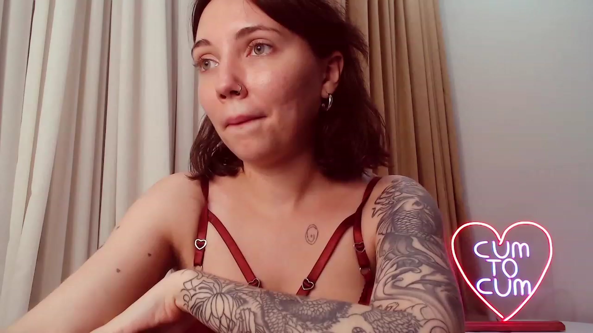 Gallery image thumbnail from Danielladan's myfreecams stream on, 06/14/2023, 19:20 image 3 of 20