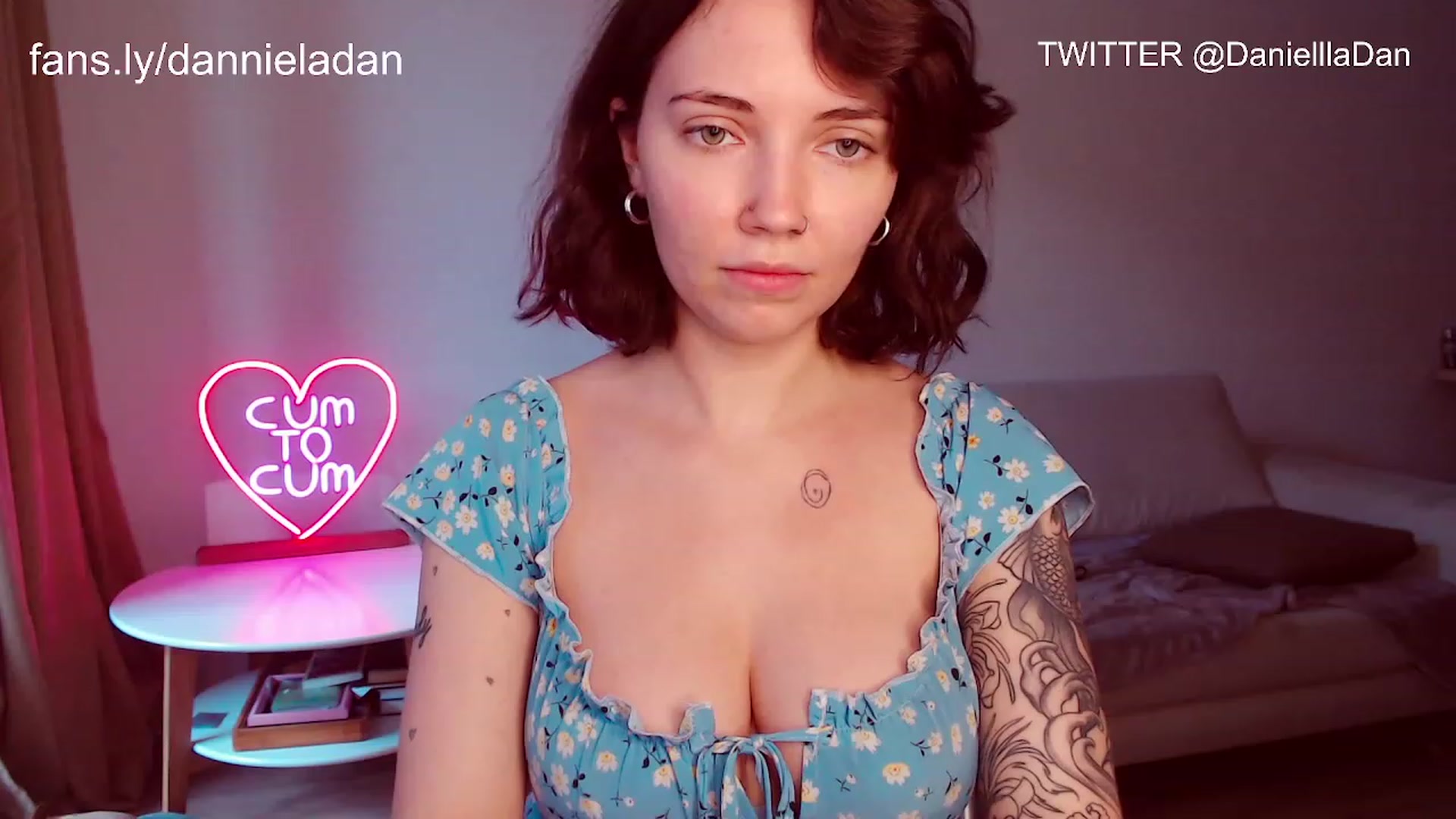 Gallery image thumbnail from Danielladan's myfreecams stream on, 06/17/2023, 15:52 image 12 of 20