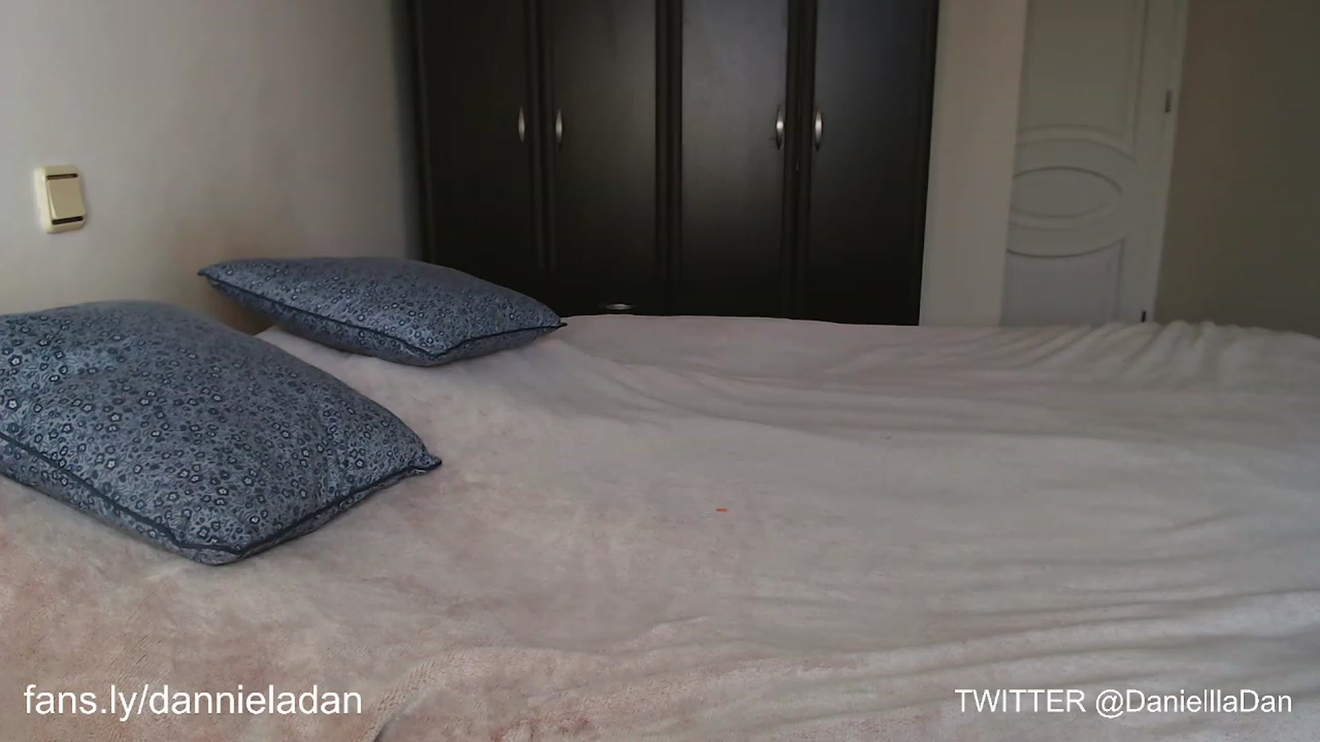 Gallery image thumbnail from Danielladan's myfreecams stream on, 06/30/2023, 14:01 image 15 of 20