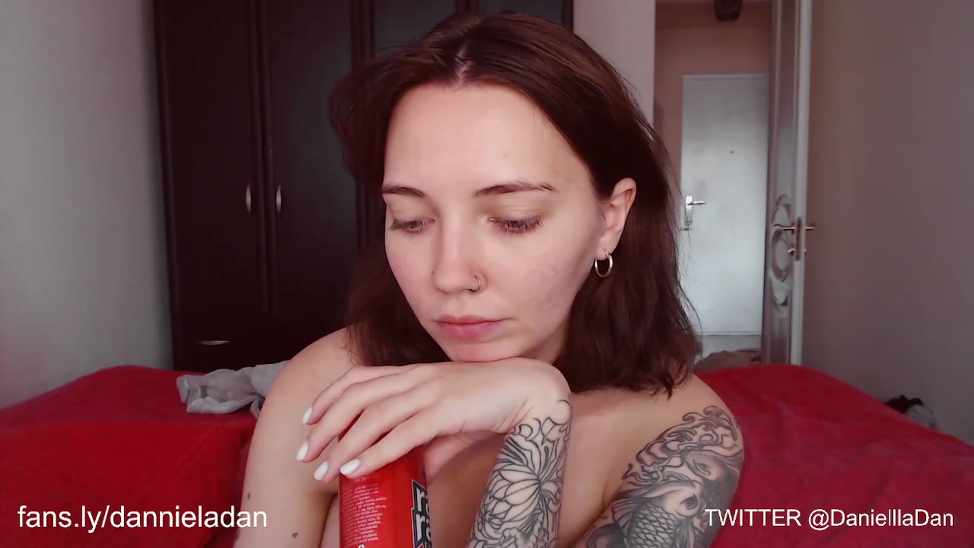 Gallery image thumbnail from Danielladan's myfreecams stream on, 07/19/2023, 14:55 image 16 of 20