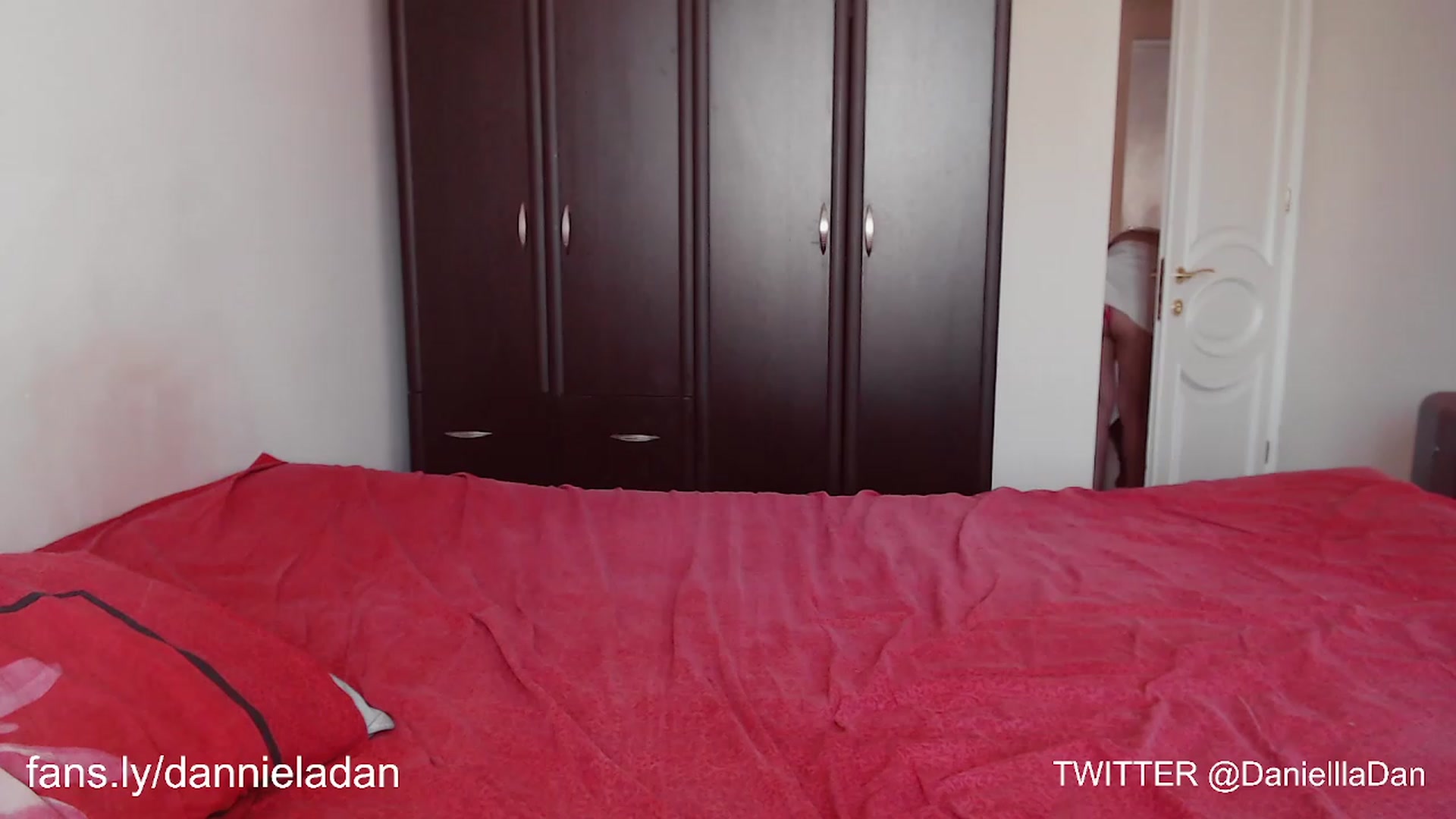 Gallery image thumbnail from Danielladan's myfreecams stream on, 08/06/2023, 09:42 image 13 of 20