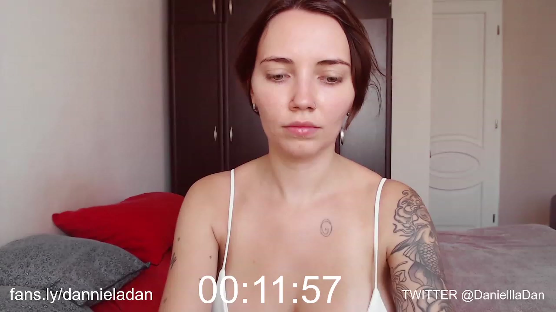 Gallery image thumbnail from Danielladan's myfreecams stream on, 08/08/2023, 09:58 image 18 of 20