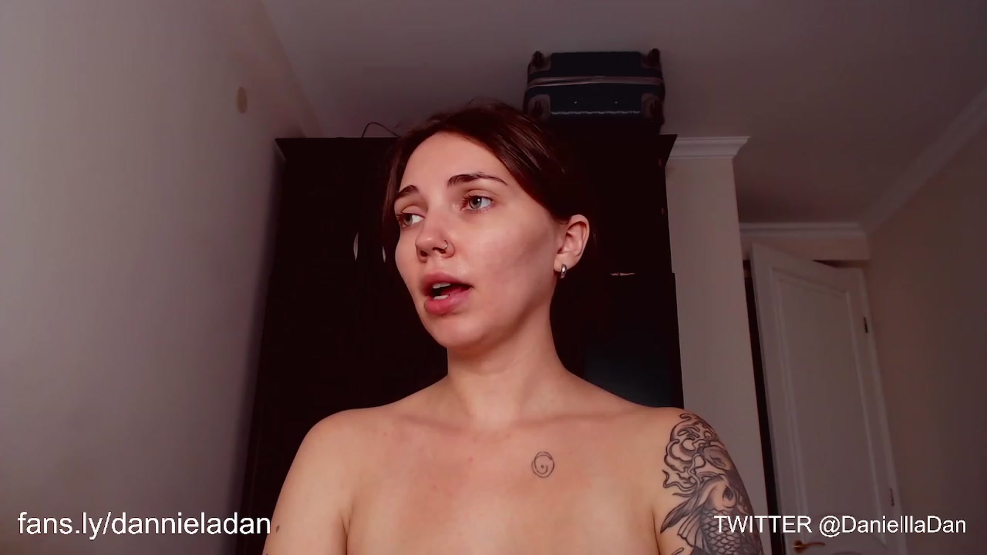 Gallery image thumbnail from Danielladan's myfreecams stream on, 09/08/2023, 14:42 image 12 of 20
