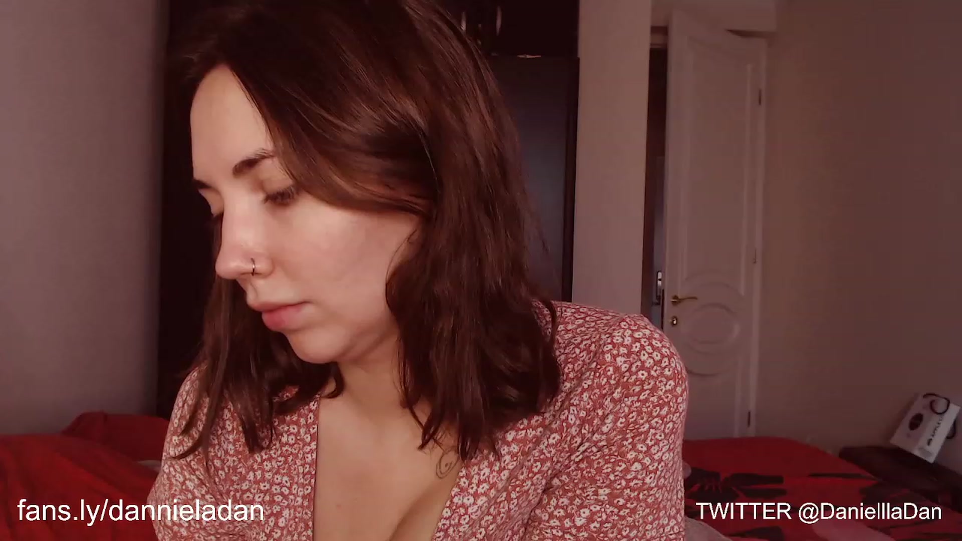 Gallery image thumbnail from Danielladan's myfreecams stream on, 09/09/2023, 10:38 image 8 of 20