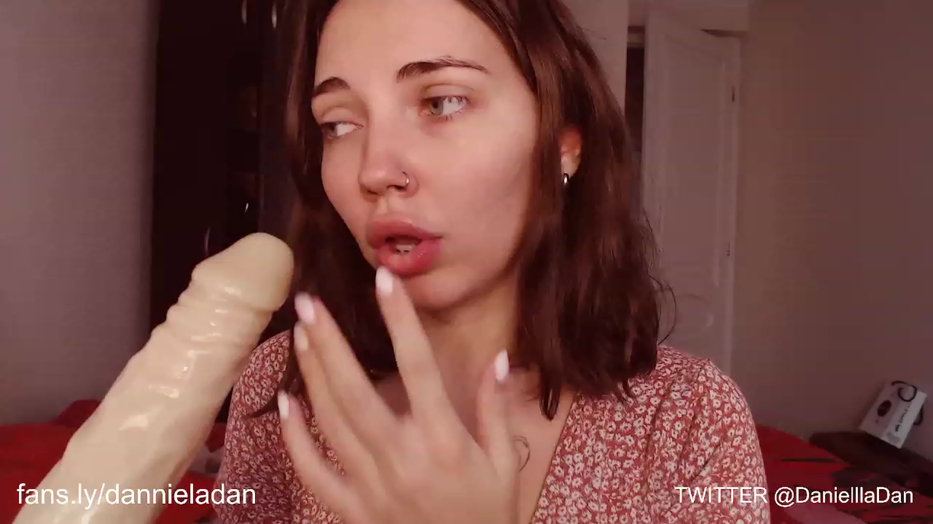 Gallery image thumbnail from Danielladan's myfreecams stream on, 09/09/2023, 10:38 image 5 of 20